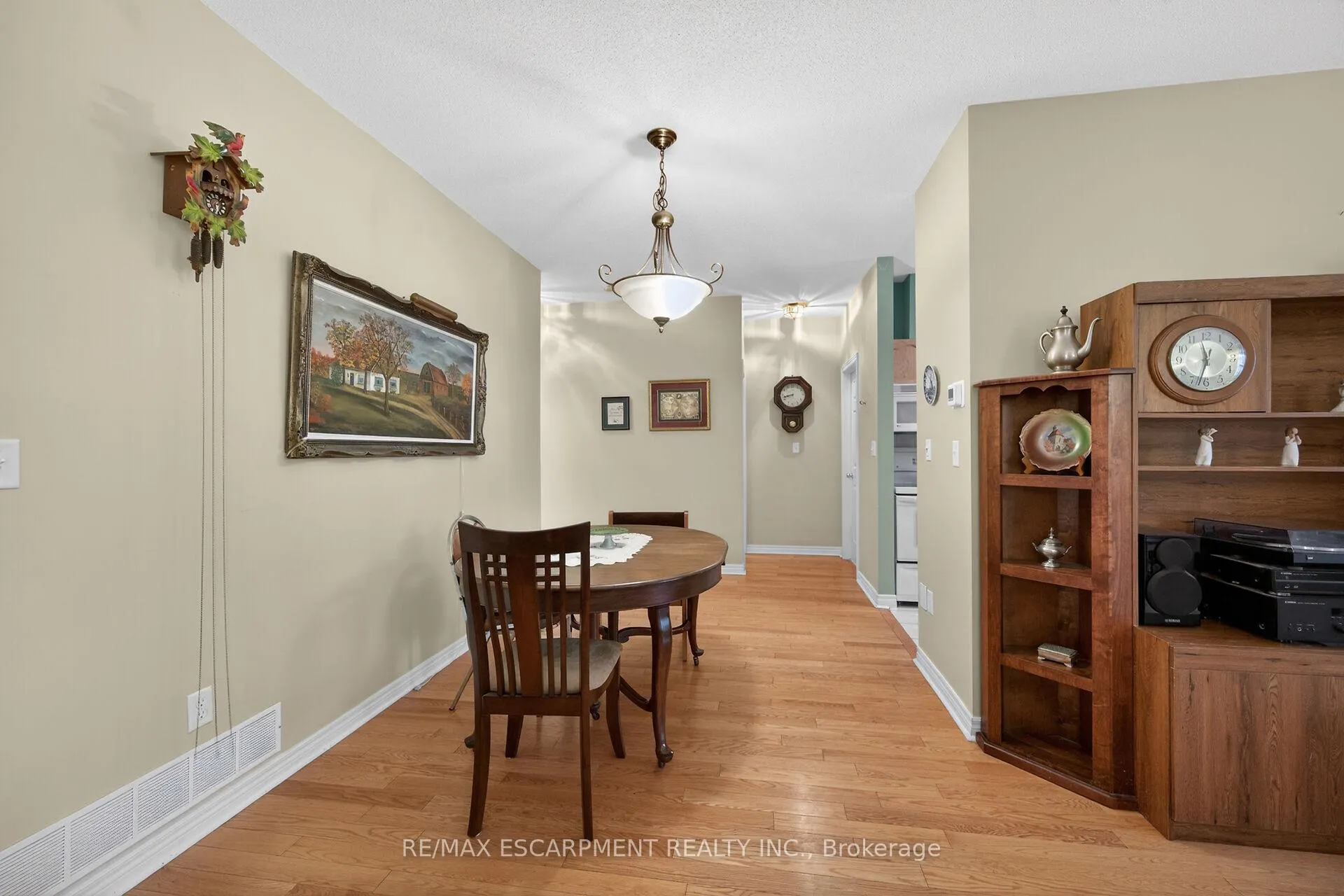 Photo 7 of 59 Riveroaks Drive, Hamilton, Twenty Place — HOMEH