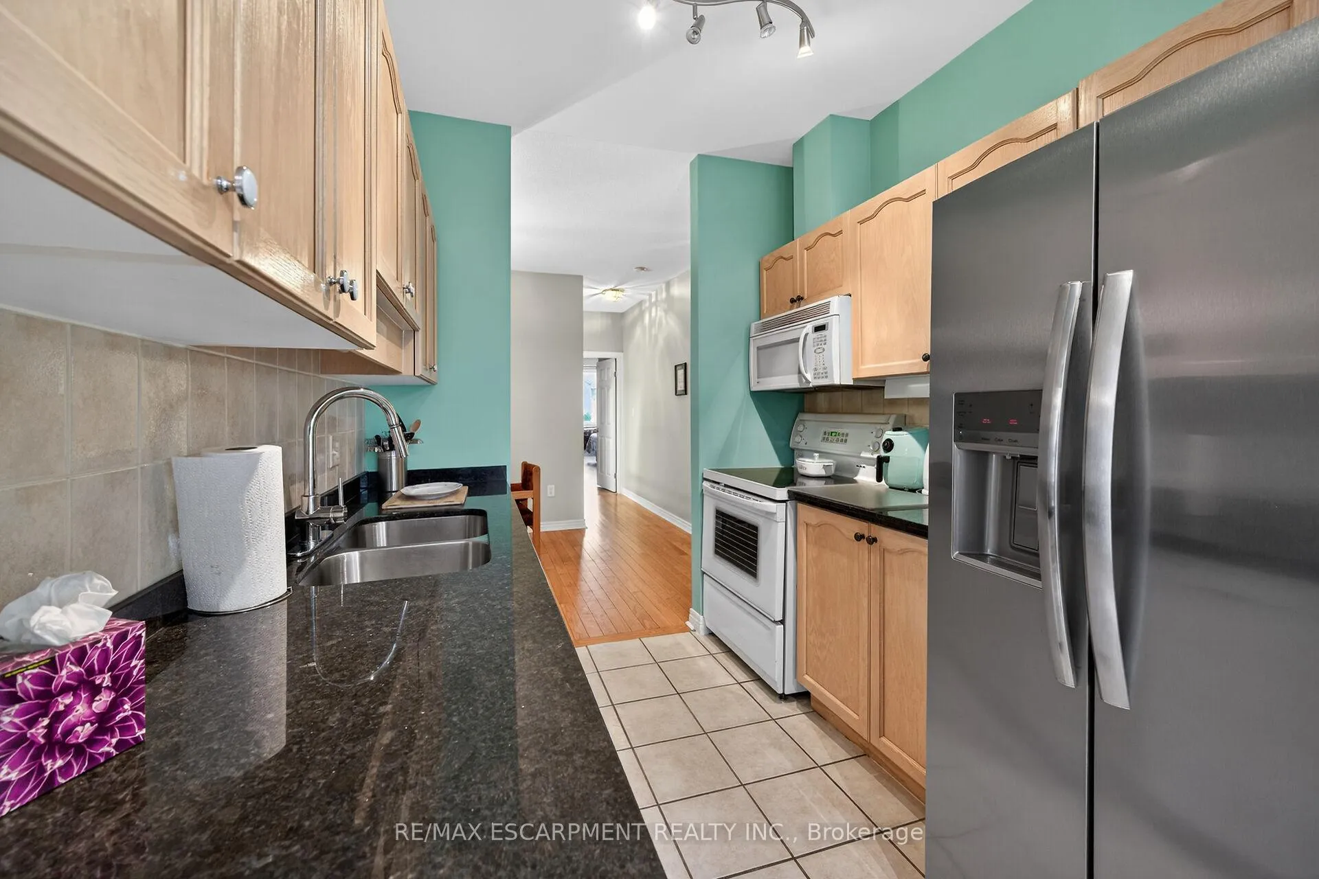 Photo 14 of 59 Riveroaks Drive, Hamilton, Twenty Place — HOMEH