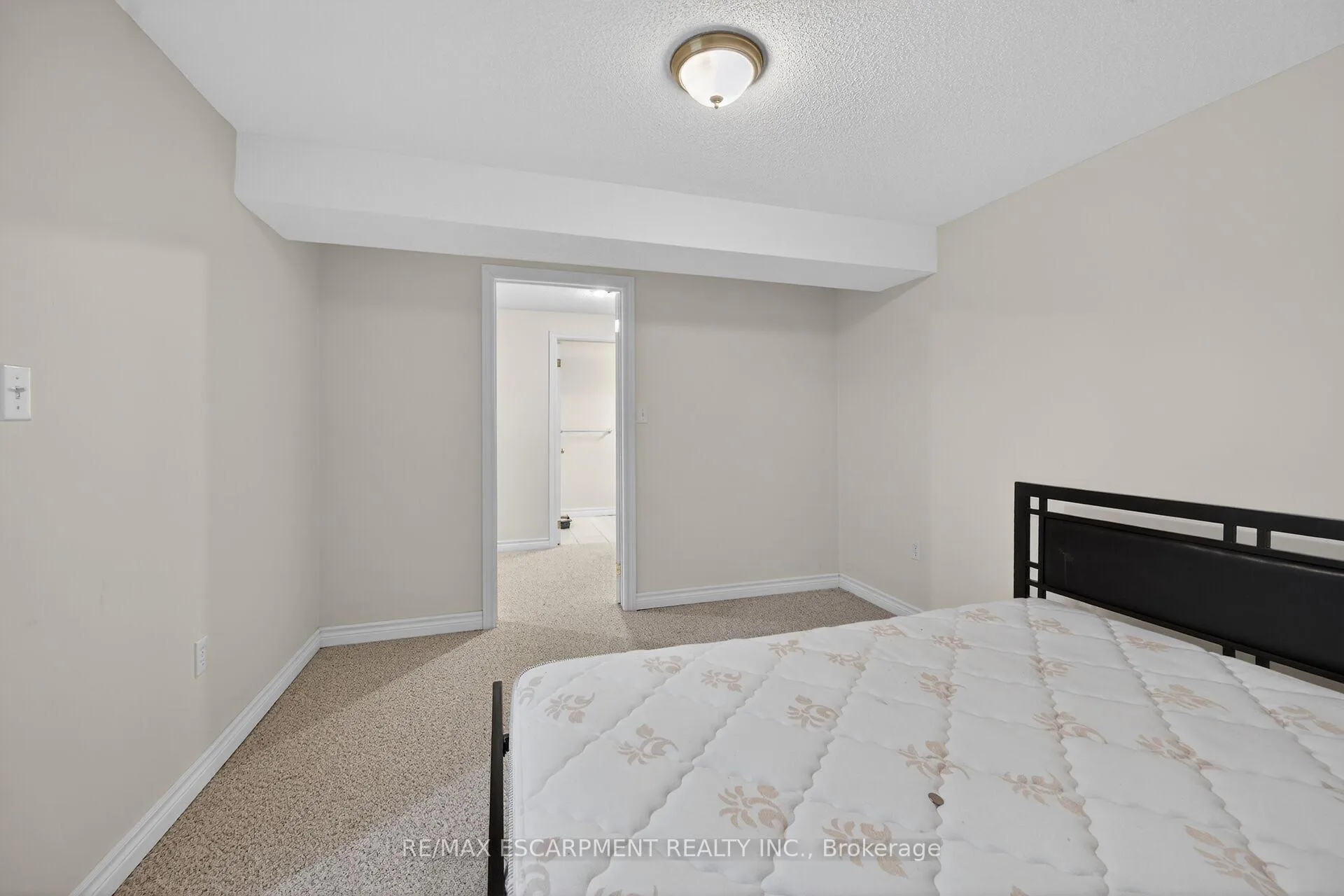 Photo 28 of 59 Riveroaks Drive, Hamilton, Twenty Place — HOMEH