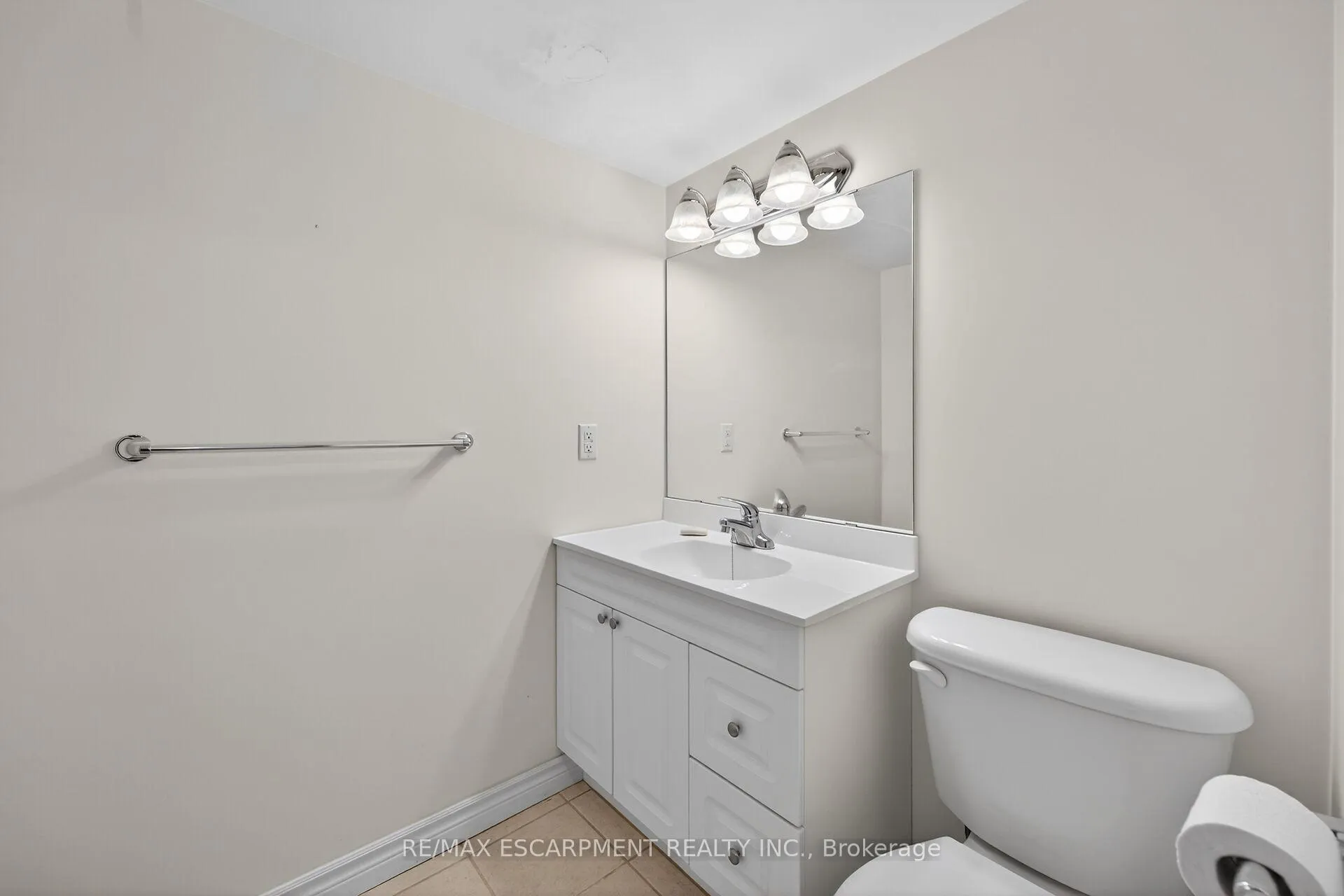 Photo 29 of 59 Riveroaks Drive, Hamilton, Twenty Place — HOMEH