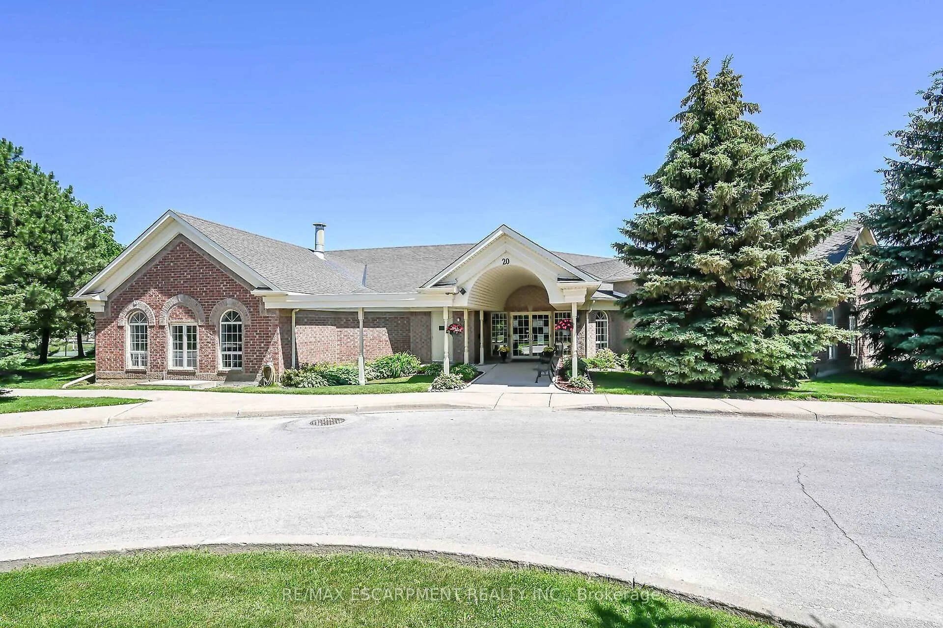 Photo 44 of 59 Riveroaks Drive, Hamilton, Twenty Place — HOMEH
