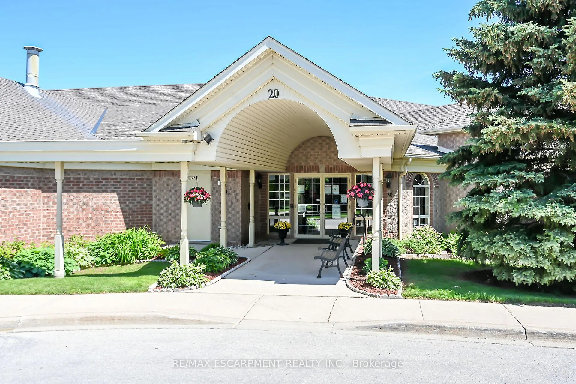 Photo 45 of 59 Riveroaks Drive, Hamilton, Twenty Place — HOMEH