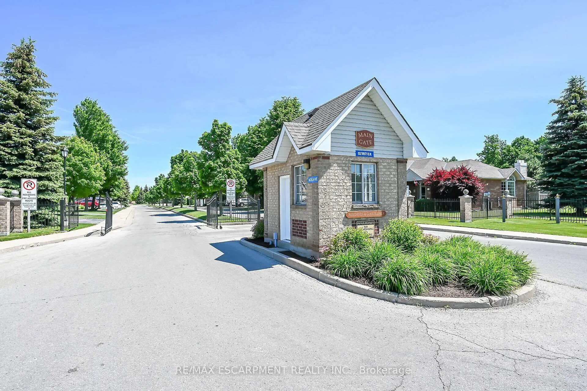 Photo 50 of 59 Riveroaks Drive, Hamilton, Twenty Place — HOMEH