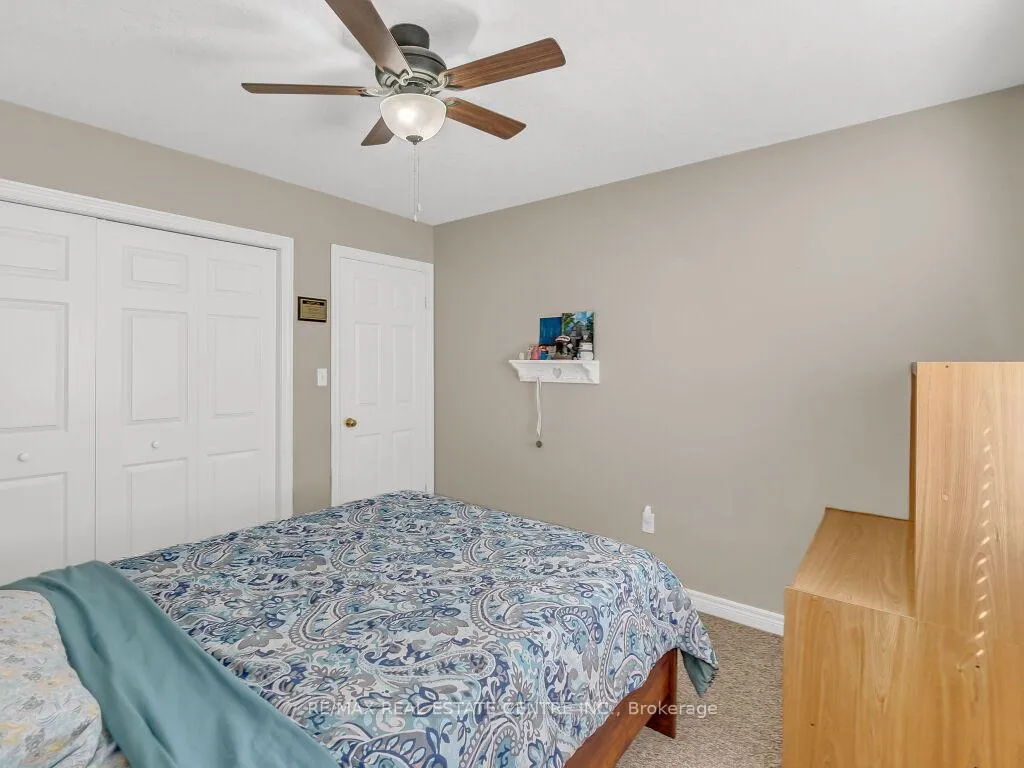 Photo 24 of 31 Sinclair Street, Guelph, Pineridge/Westminster Woods — HOMEH