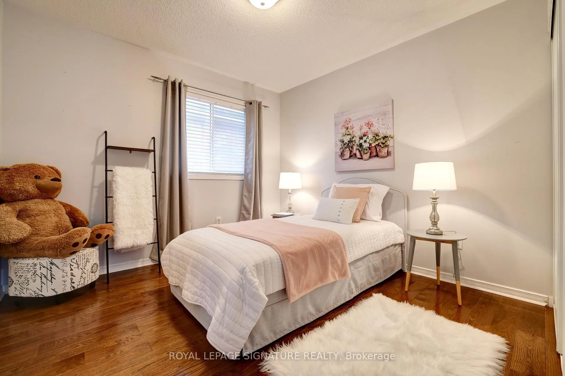 Photo 24 of 798 Spinning Wheel Crescent, Mississauga, Meadowvale Village — HOMEH