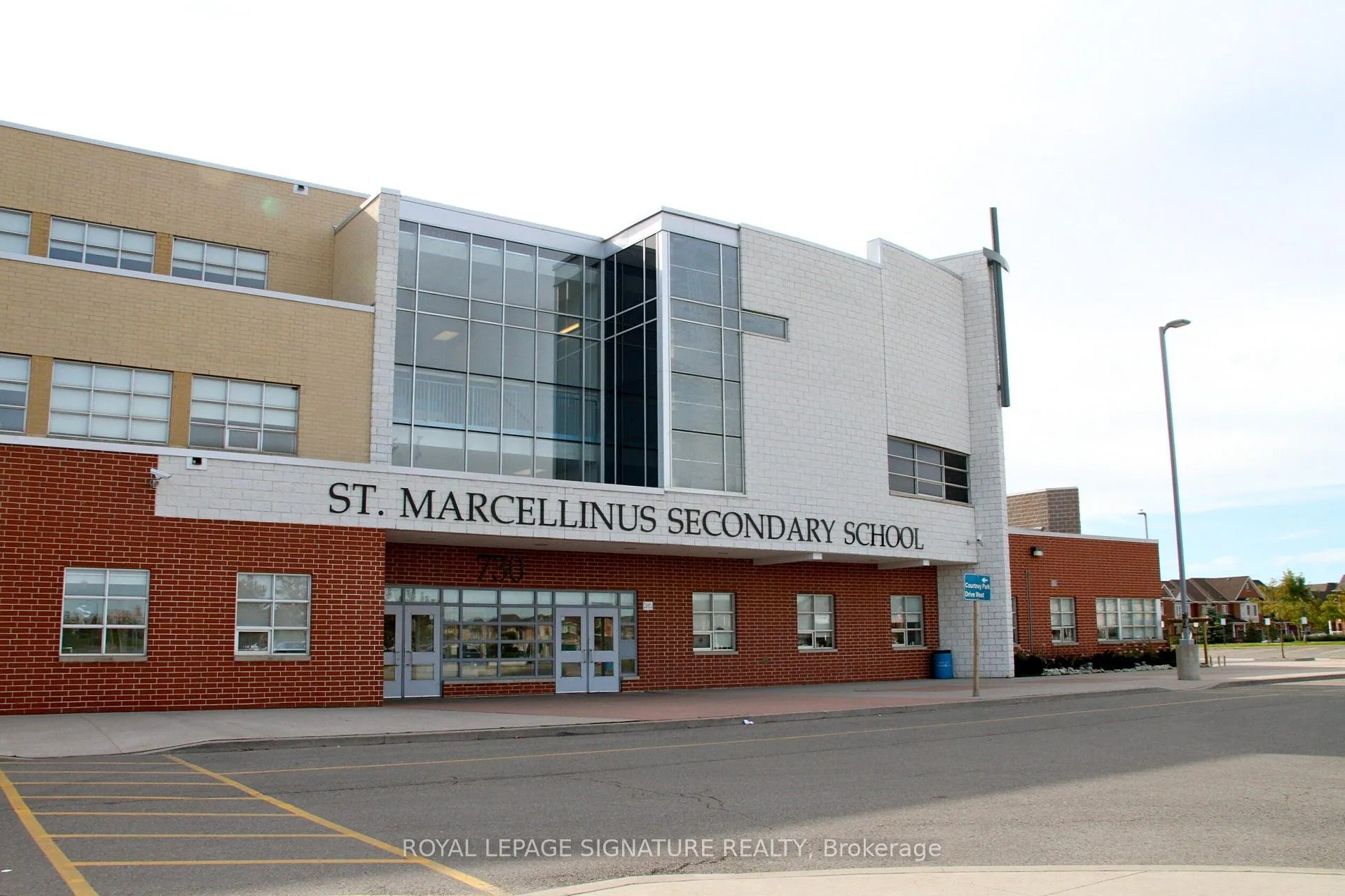 Photo 31 of 798 Spinning Wheel Crescent, Mississauga, Meadowvale Village — HOMEH