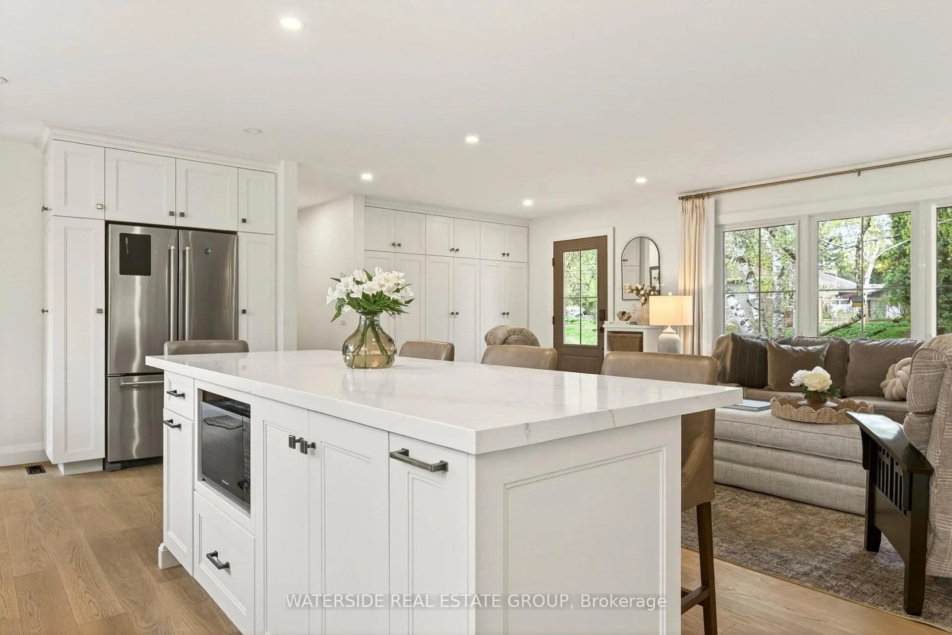 Photo 10 of 33 Mayfair Avenue, Hamilton, Dundas — HOMEH