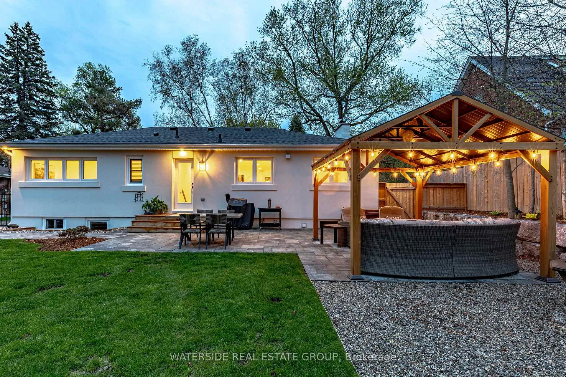 Photo 22 of 33 Mayfair Avenue, Hamilton, Dundas — HOMEH