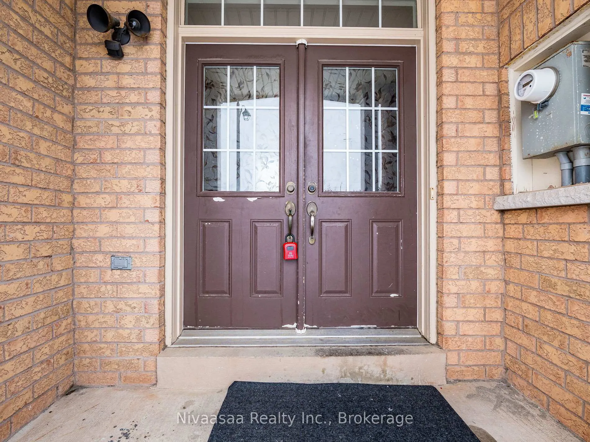 Photo 2 of 42 Kilrea Way, Brampton, Credit Valley — HOMEH