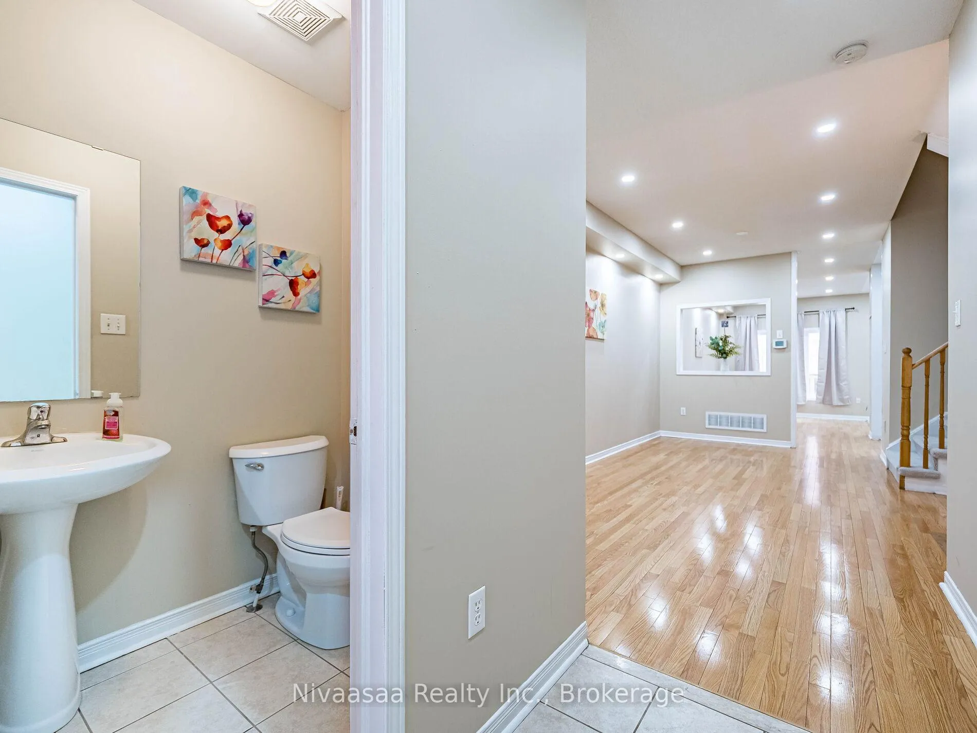Photo 4 of 42 Kilrea Way, Brampton, Credit Valley — HOMEH