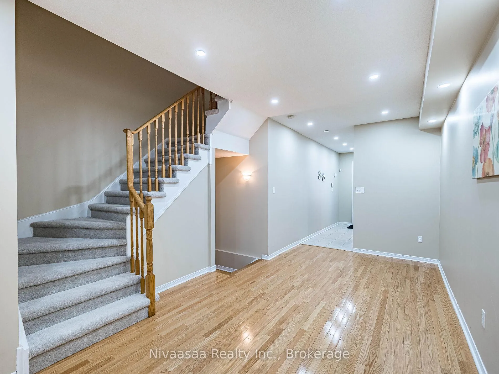 Photo 8 of 42 Kilrea Way, Brampton, Credit Valley — HOMEH