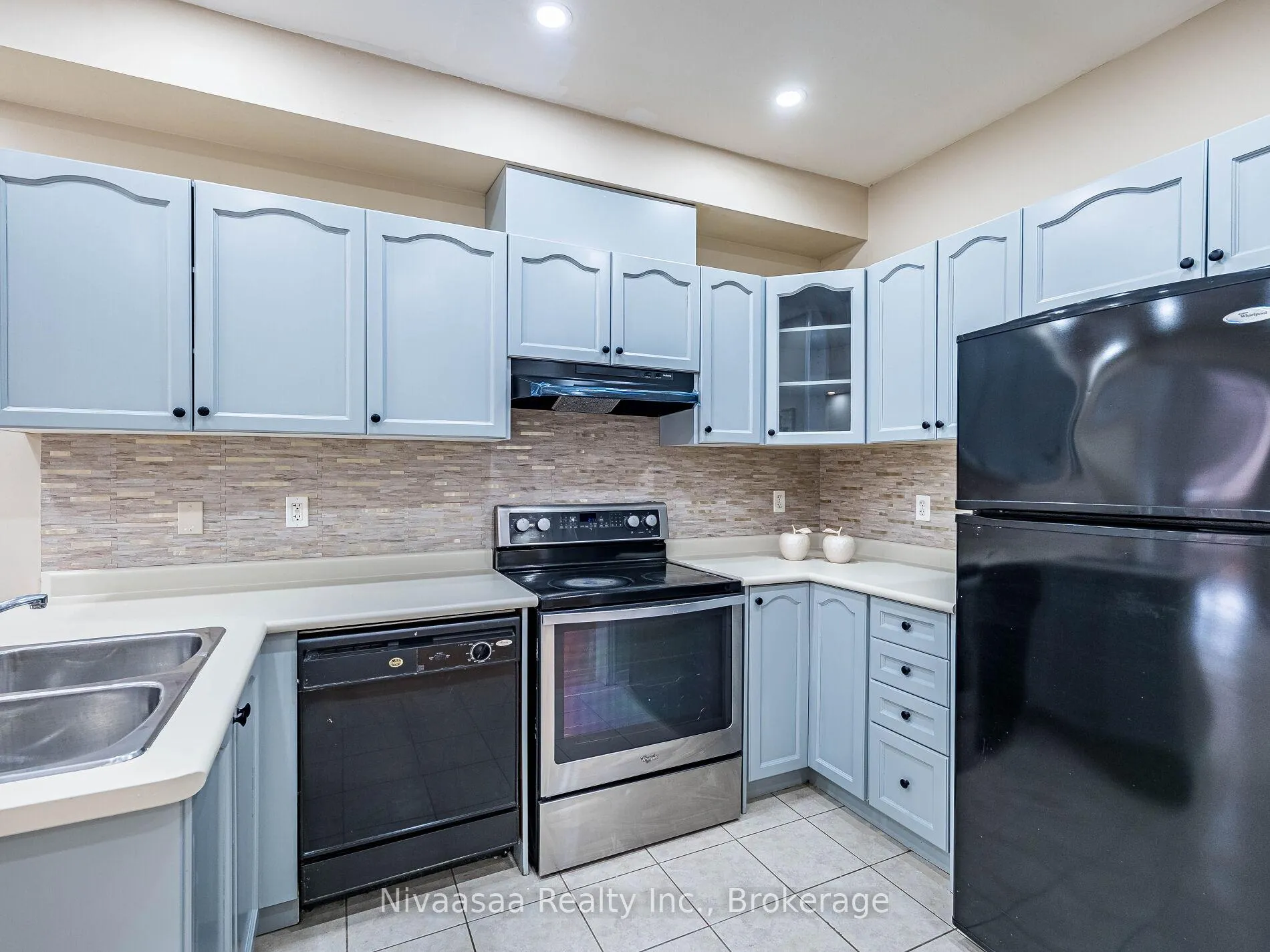 Photo 14 of 42 Kilrea Way, Brampton, Credit Valley — HOMEH