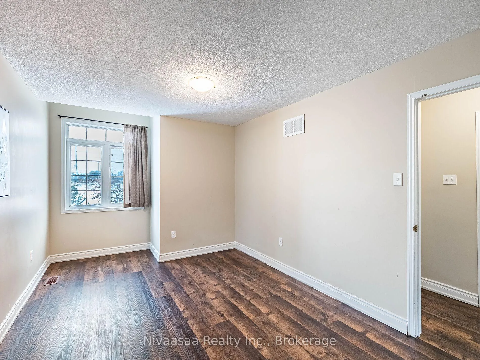 Photo 23 of 42 Kilrea Way, Brampton, Credit Valley — HOMEH