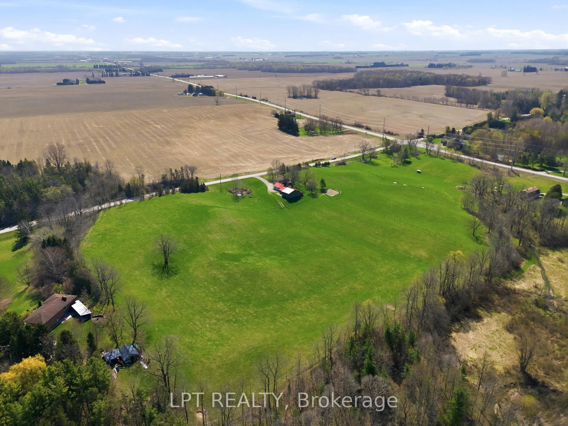 Photo 5 of 32299 Sylvan Road, North Middlesex, Rural North Middlesex — HOMEH