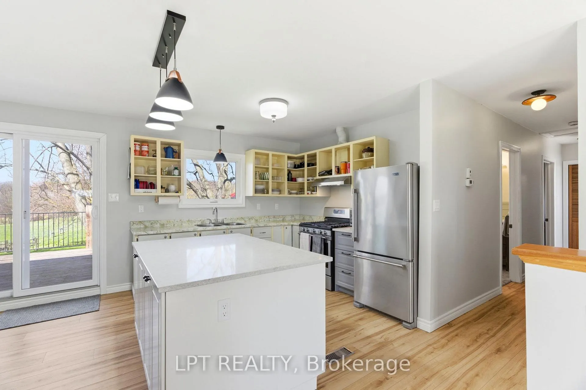 Photo 11 of 32299 Sylvan Road, North Middlesex, Rural North Middlesex — HOMEH