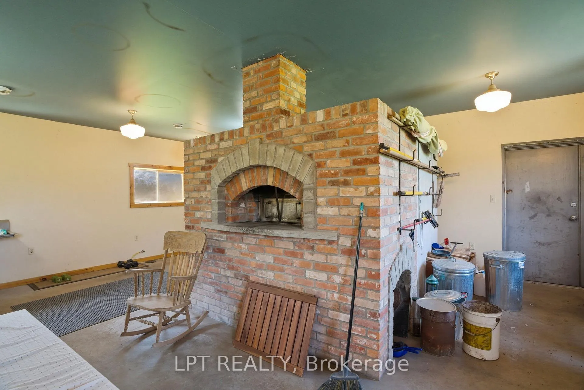 Photo 31 of 32299 Sylvan Road, North Middlesex, Rural North Middlesex — HOMEH