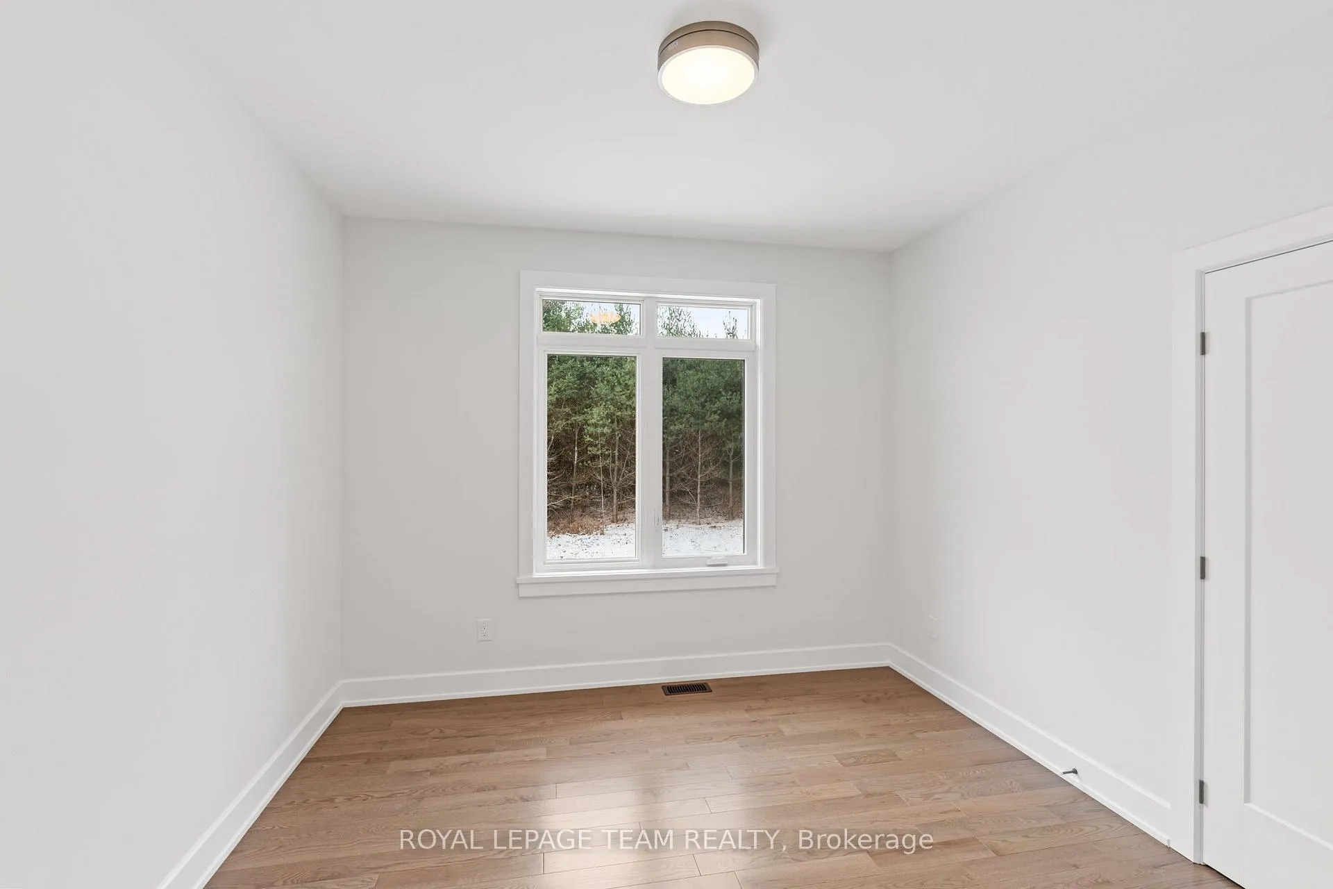 Photo 29 of 63 Hogan Drive, McNab/Braeside, Mcnab/Braeside Twps — HOMEH