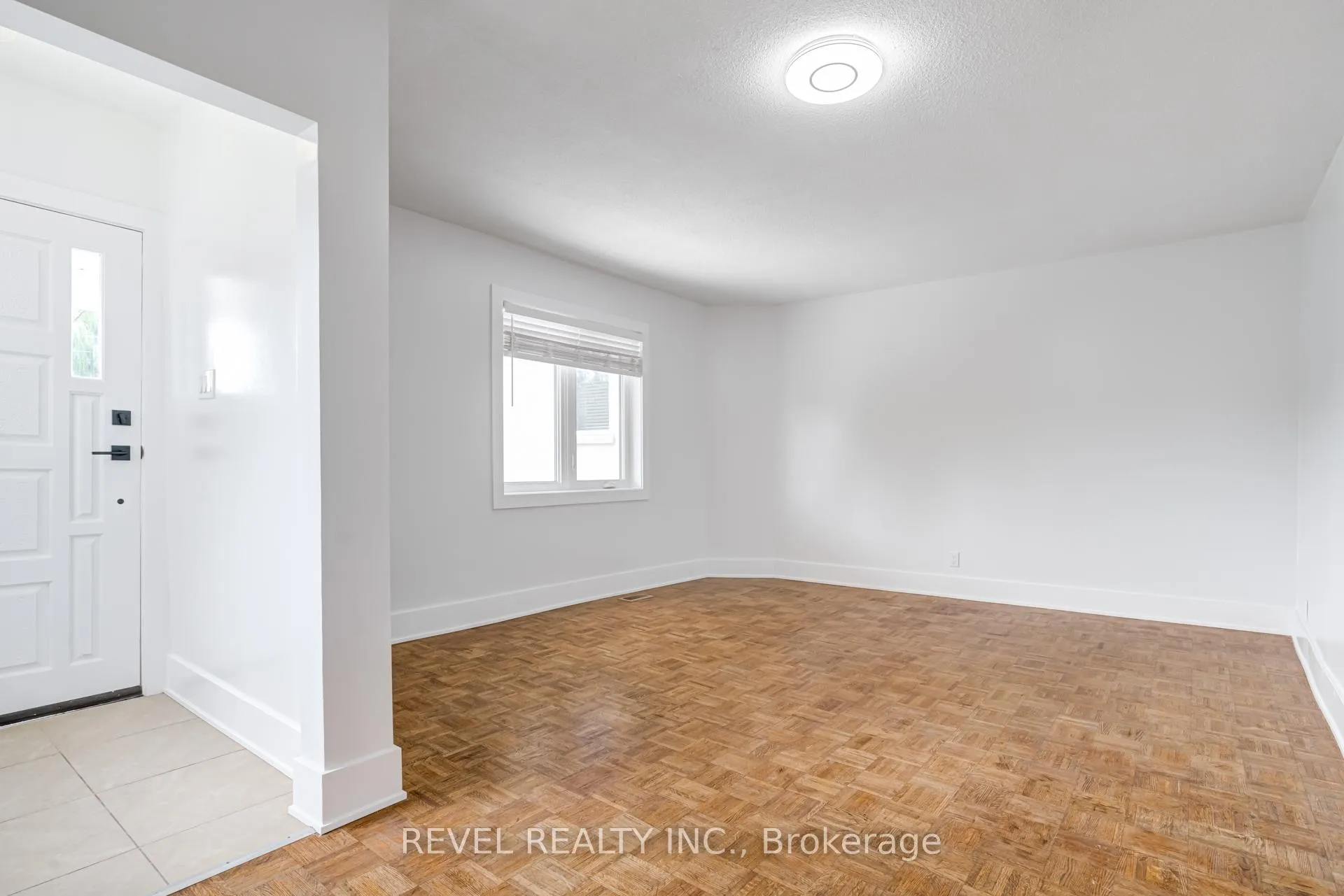 Photo 4 of Unit Main, 24 Kenora Crescent, Toronto, Keelesdale-Eglinton West — HOMEH