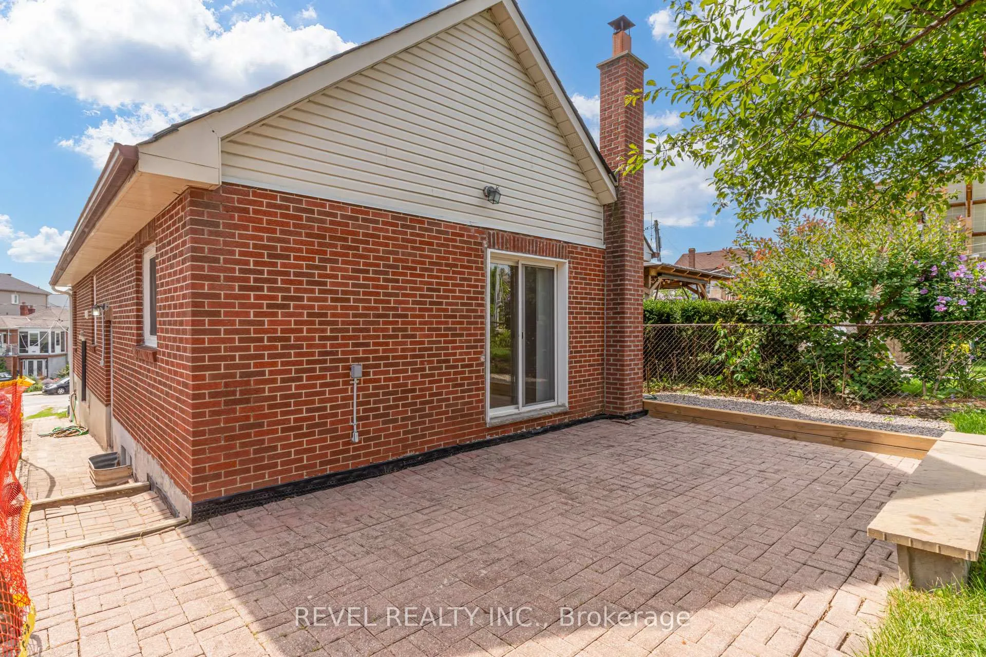Photo 14 of Unit Main, 24 Kenora Crescent, Toronto, Keelesdale-Eglinton West — HOMEH