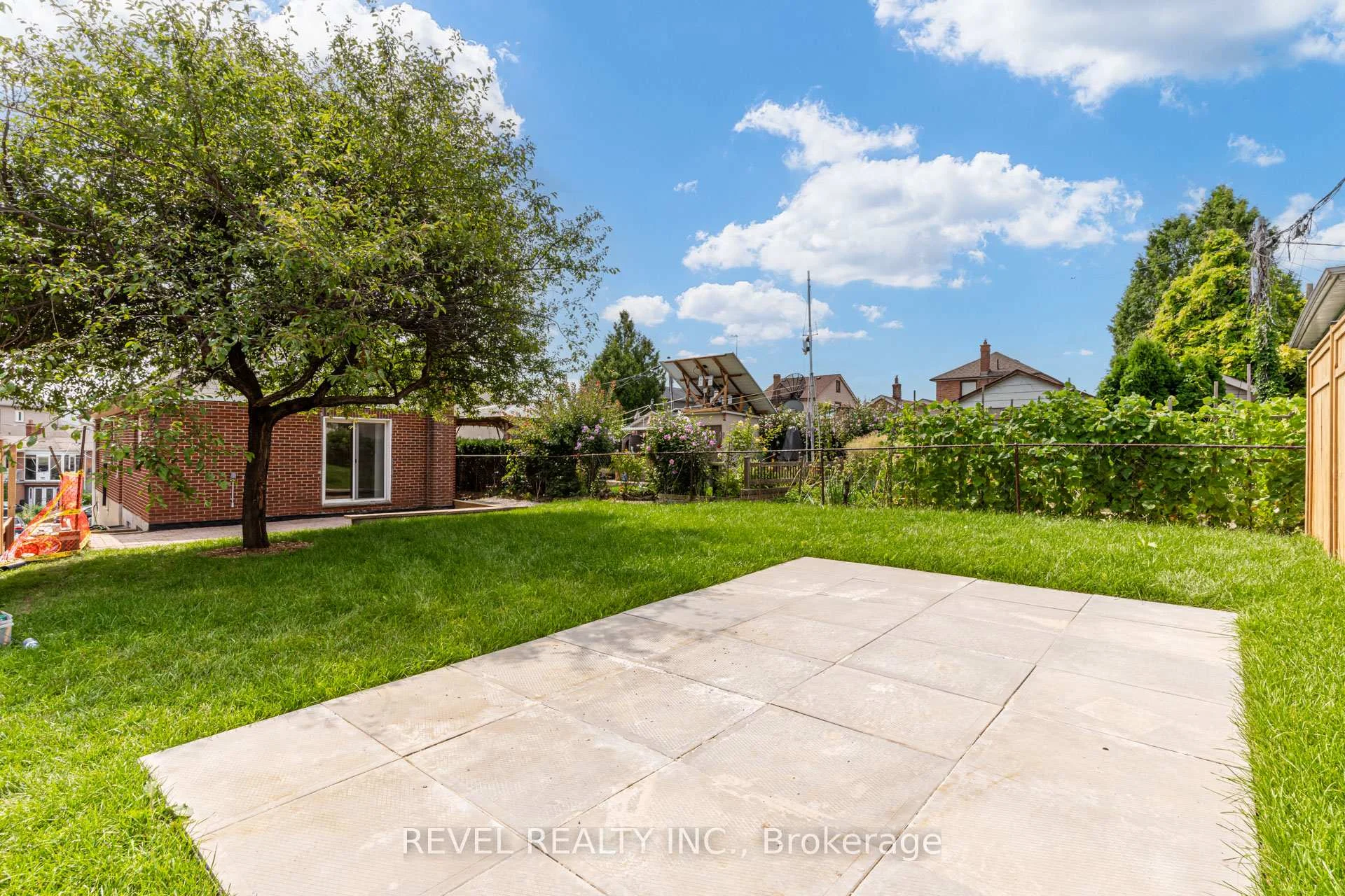 Photo 21 of Unit Main, 24 Kenora Crescent, Toronto, Keelesdale-Eglinton West — HOMEH