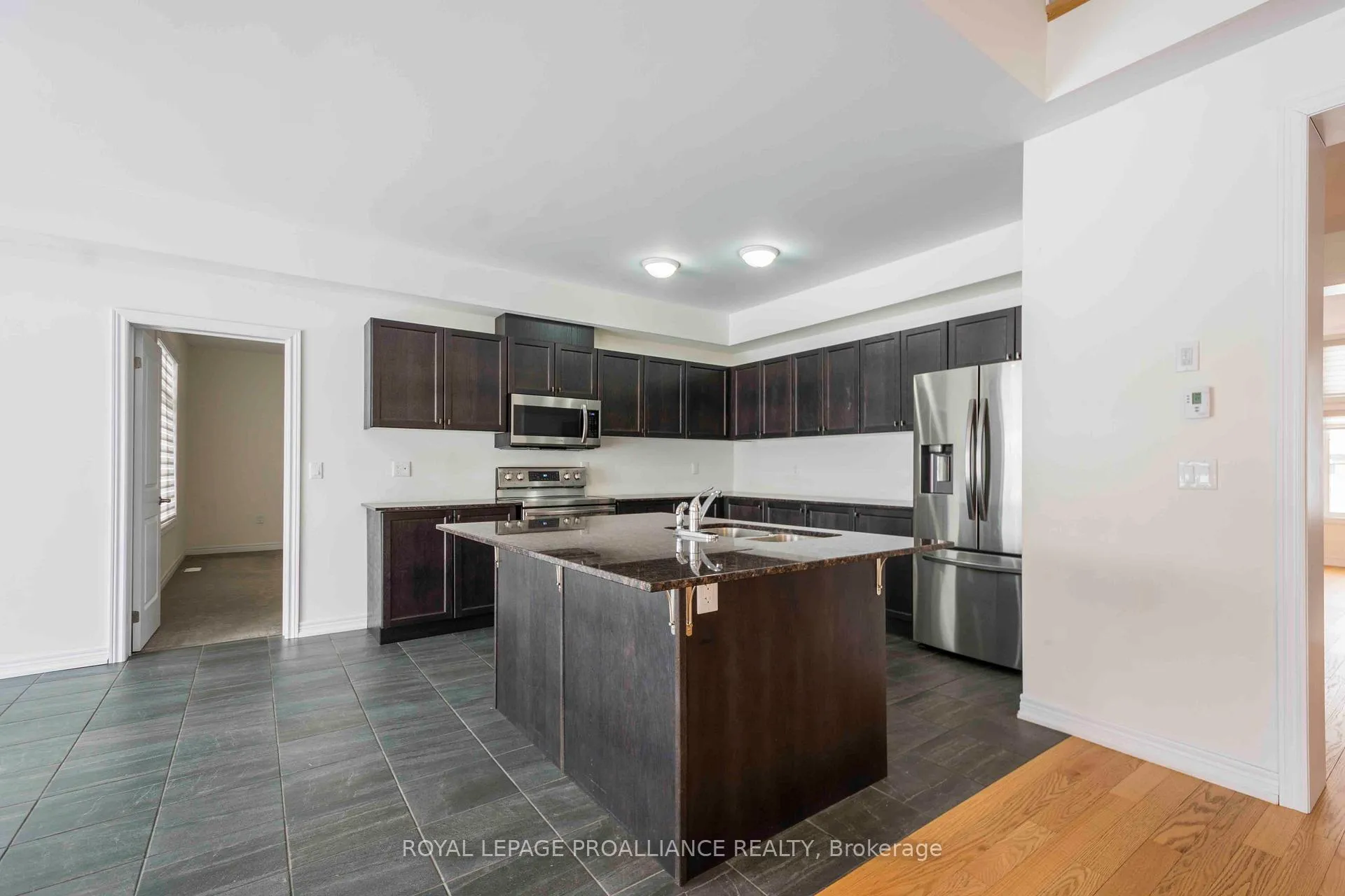 Photo 5 of 5 Waterview Court, Quinte West, Murray Ward — HOMEH