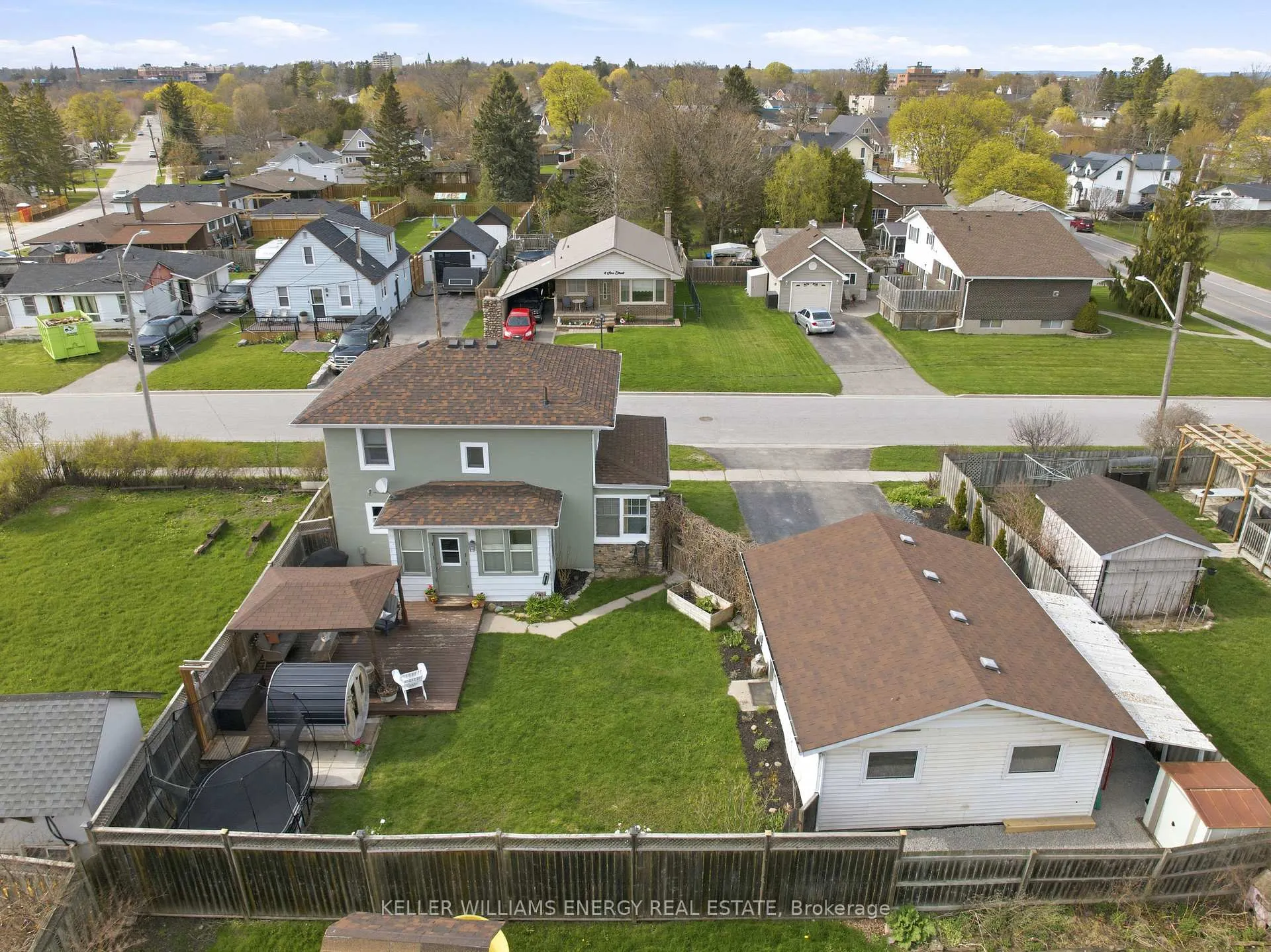 Photo 3 of 5 Ann Street, Clarington, Bowmanville — HOMEH