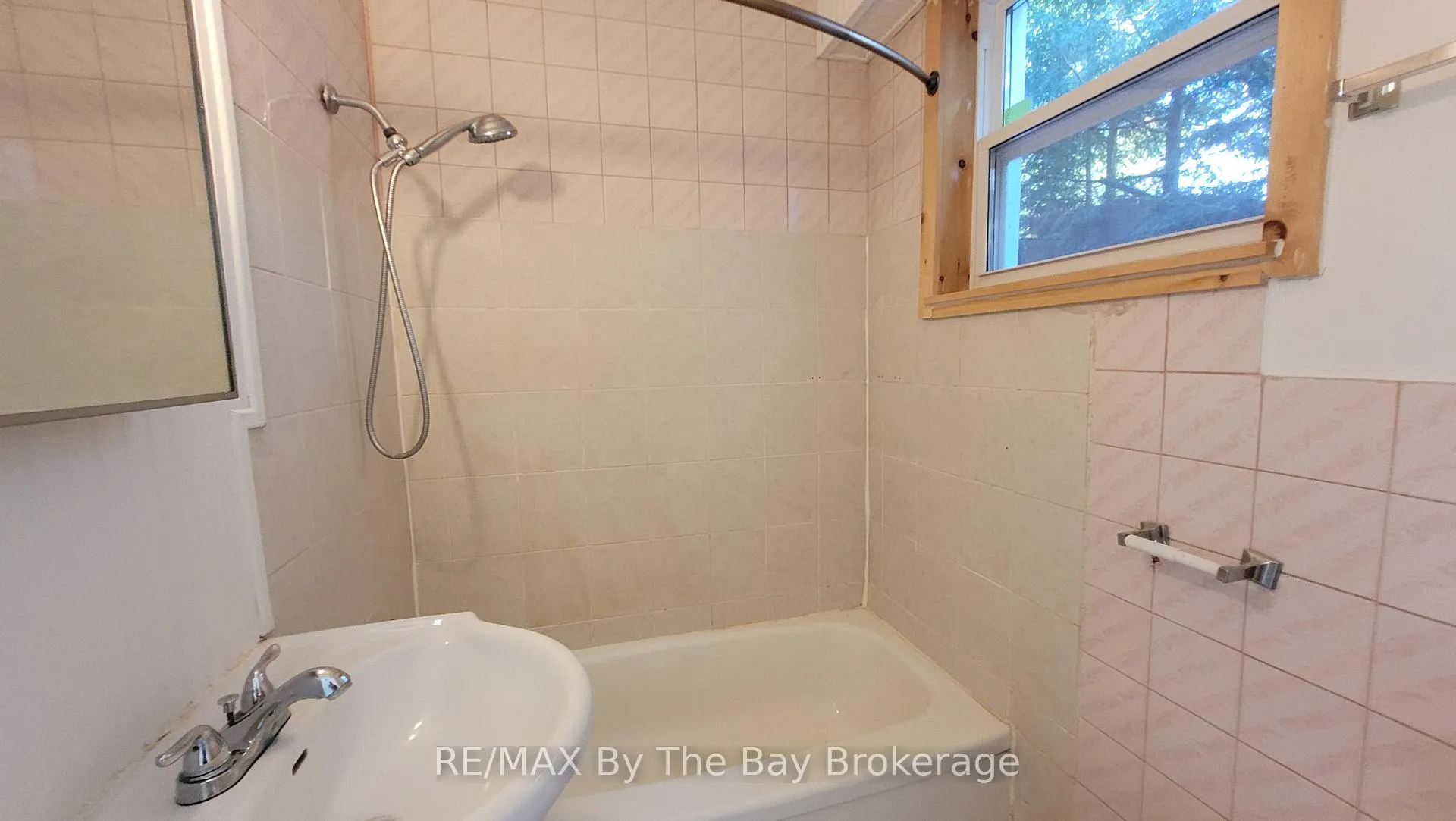 Photo 7 of Unit A07, 280 River Road E, Wasaga Beach — HOMEH