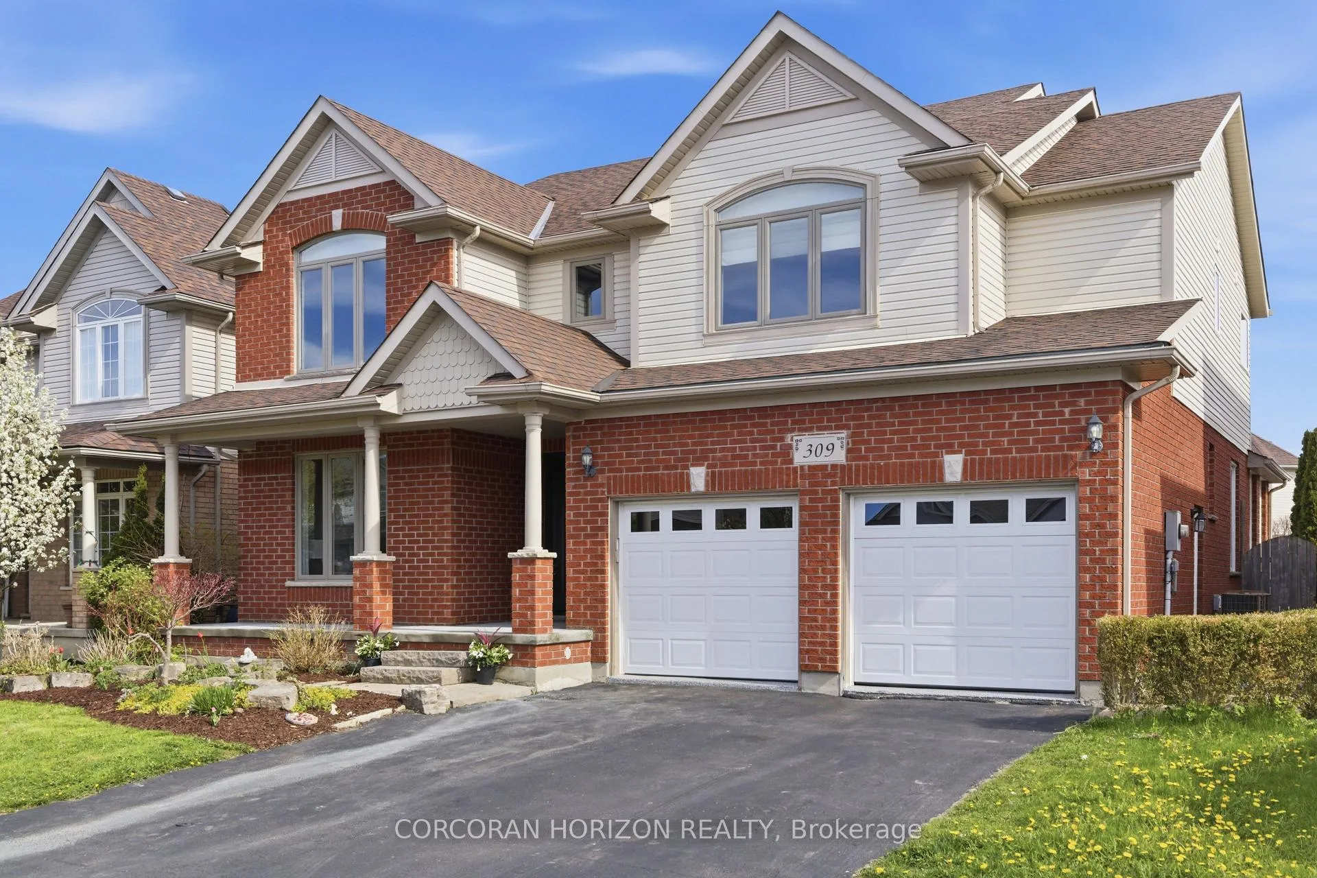 Photo 2 of 309 Schooner Crescent, Waterloo — HOMEH