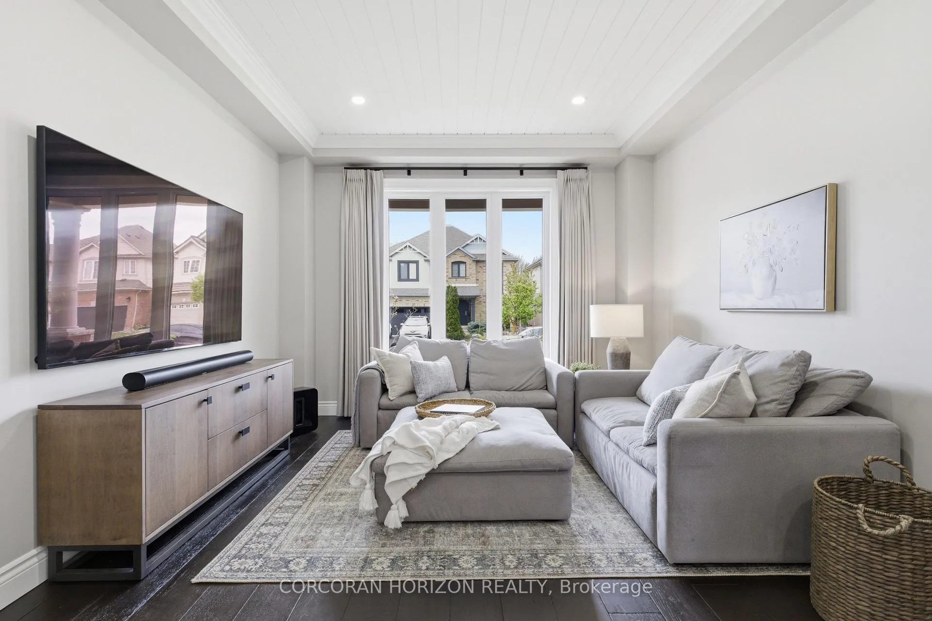 Photo 5 of 309 Schooner Crescent, Waterloo — HOMEH