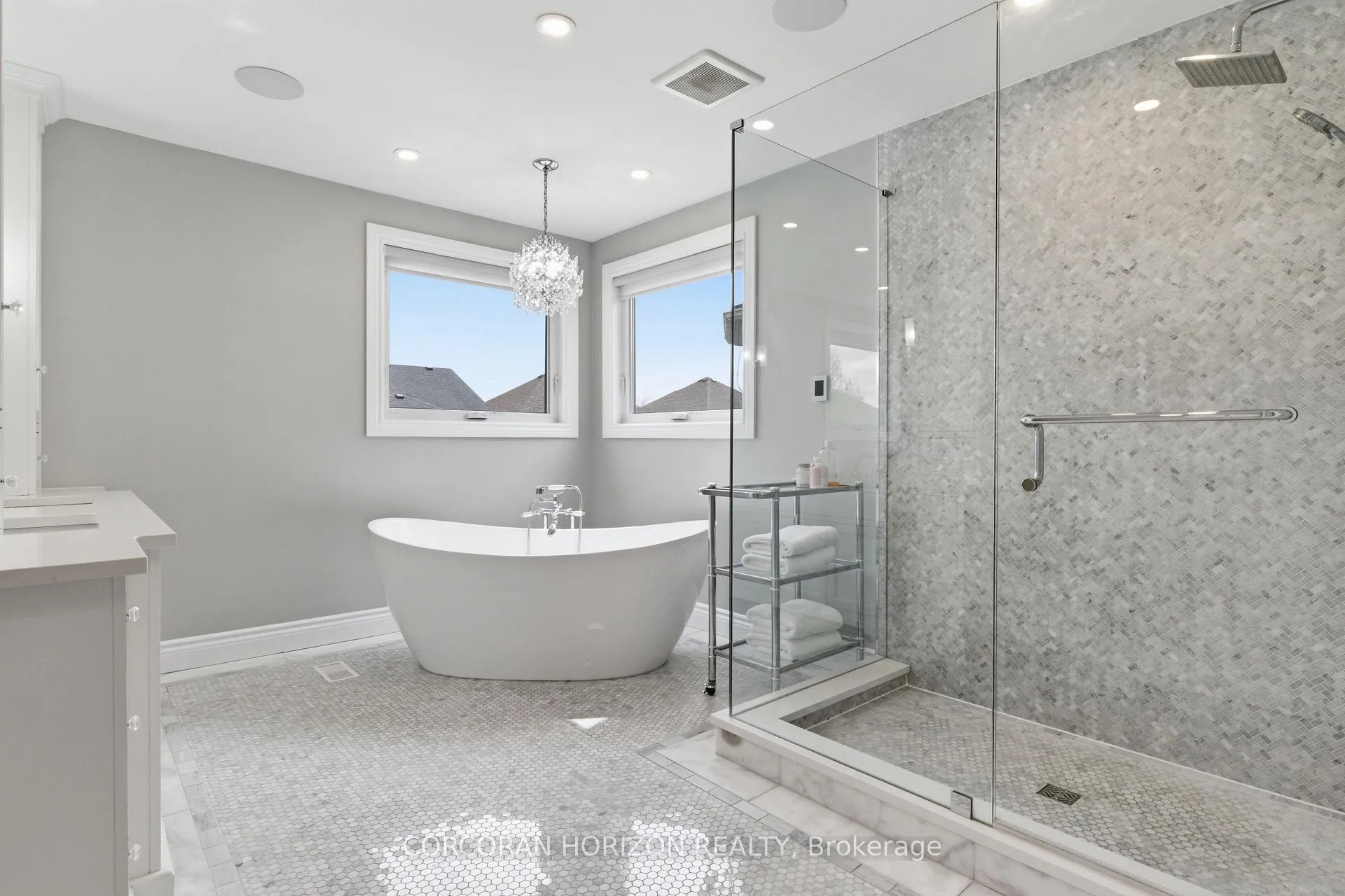Photo 24 of 309 Schooner Crescent, Waterloo — HOMEH