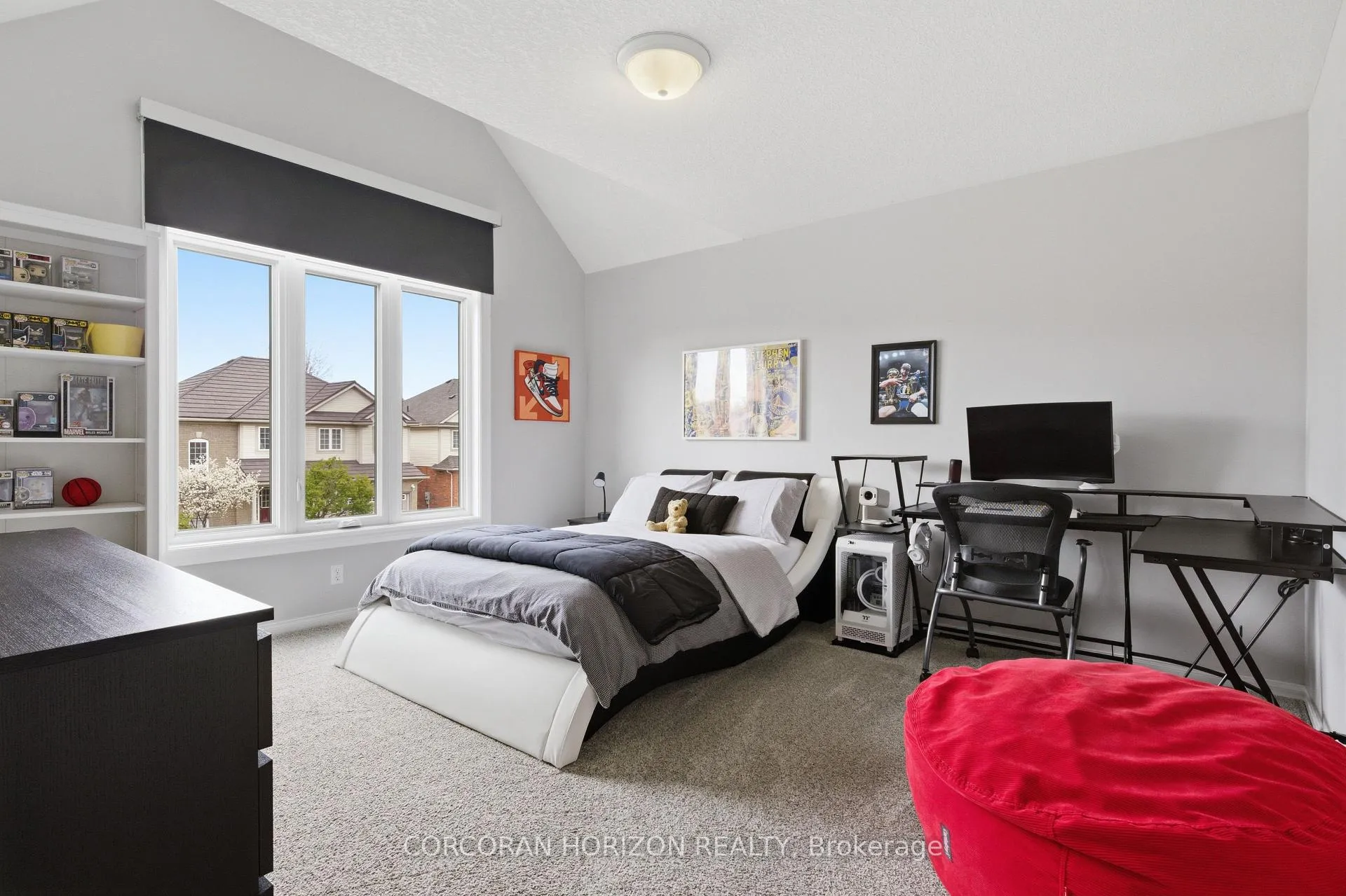 Photo 27 of 309 Schooner Crescent, Waterloo — HOMEH