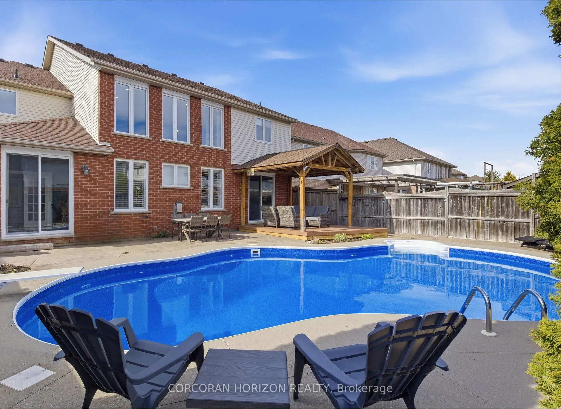 Photo 33 of 309 Schooner Crescent, Waterloo — HOMEH
