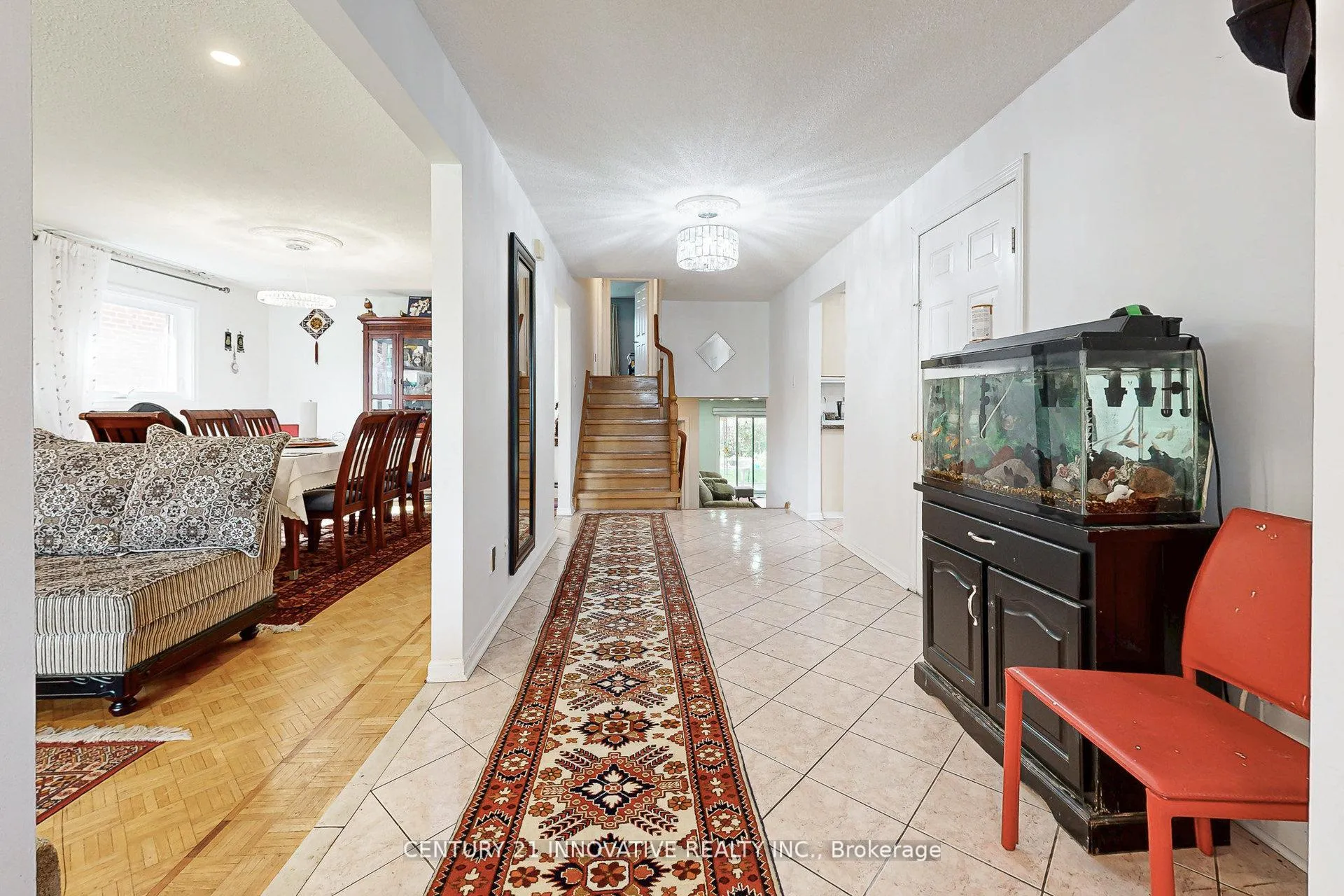 Photo 4 of 816 Willowbank Trail, Mississauga, Rathwood — HOMEH