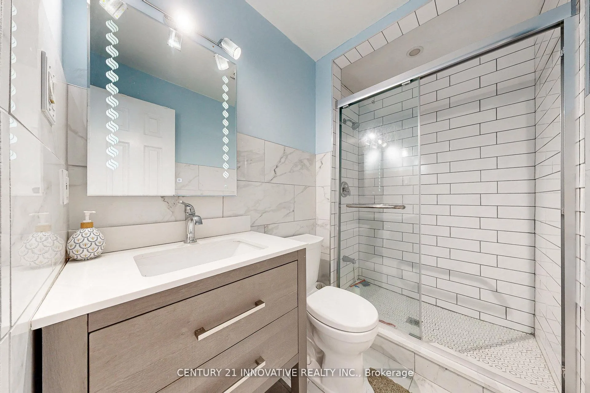 Photo 18 of 816 Willowbank Trail, Mississauga, Rathwood — HOMEH