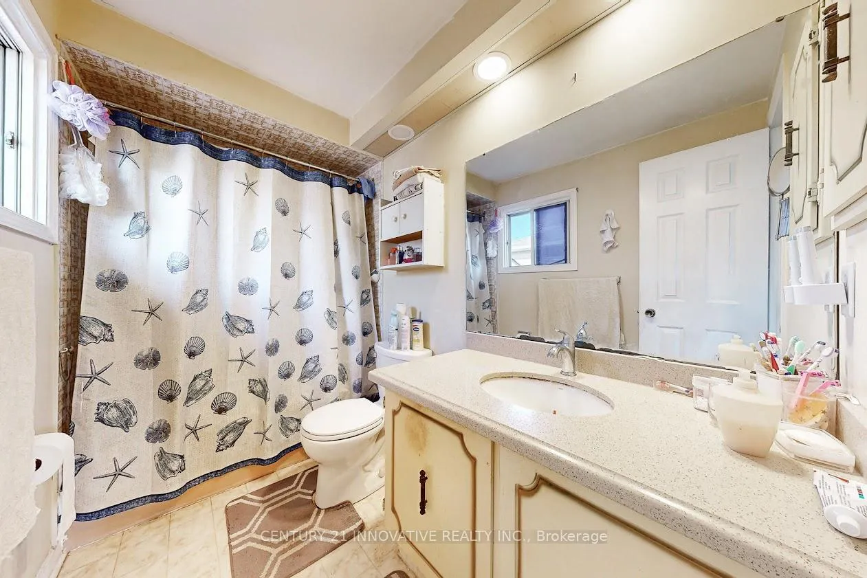 Photo 23 of 816 Willowbank Trail, Mississauga, Rathwood — HOMEH