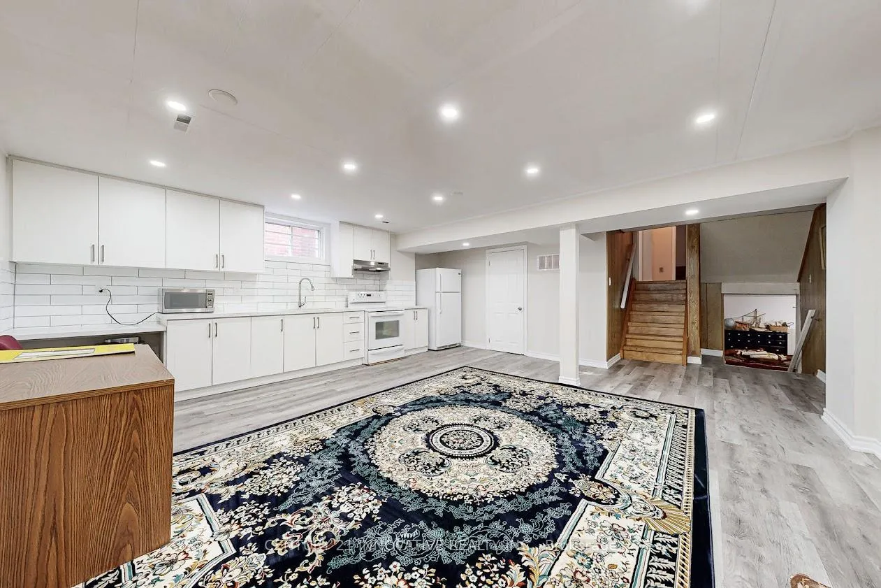 Photo 24 of 816 Willowbank Trail, Mississauga, Rathwood — HOMEH