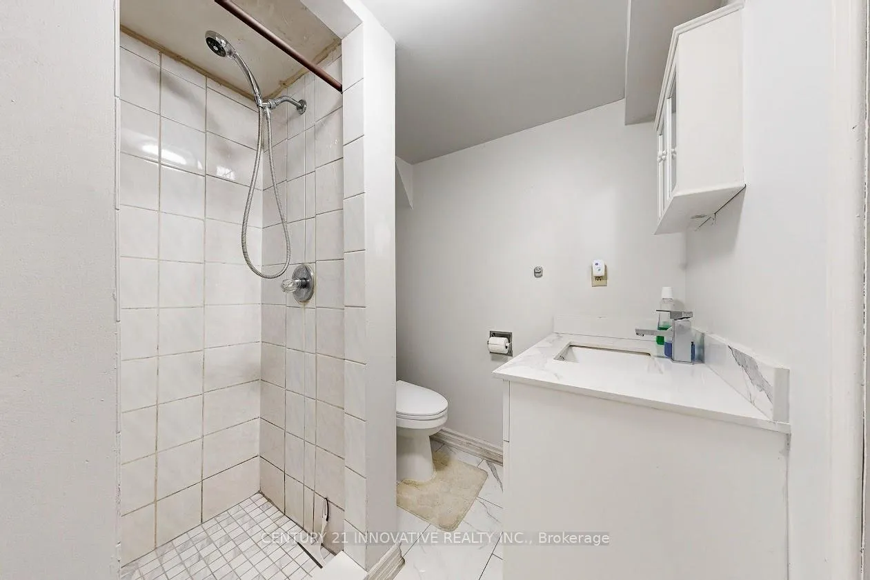 Photo 27 of 816 Willowbank Trail, Mississauga, Rathwood — HOMEH
