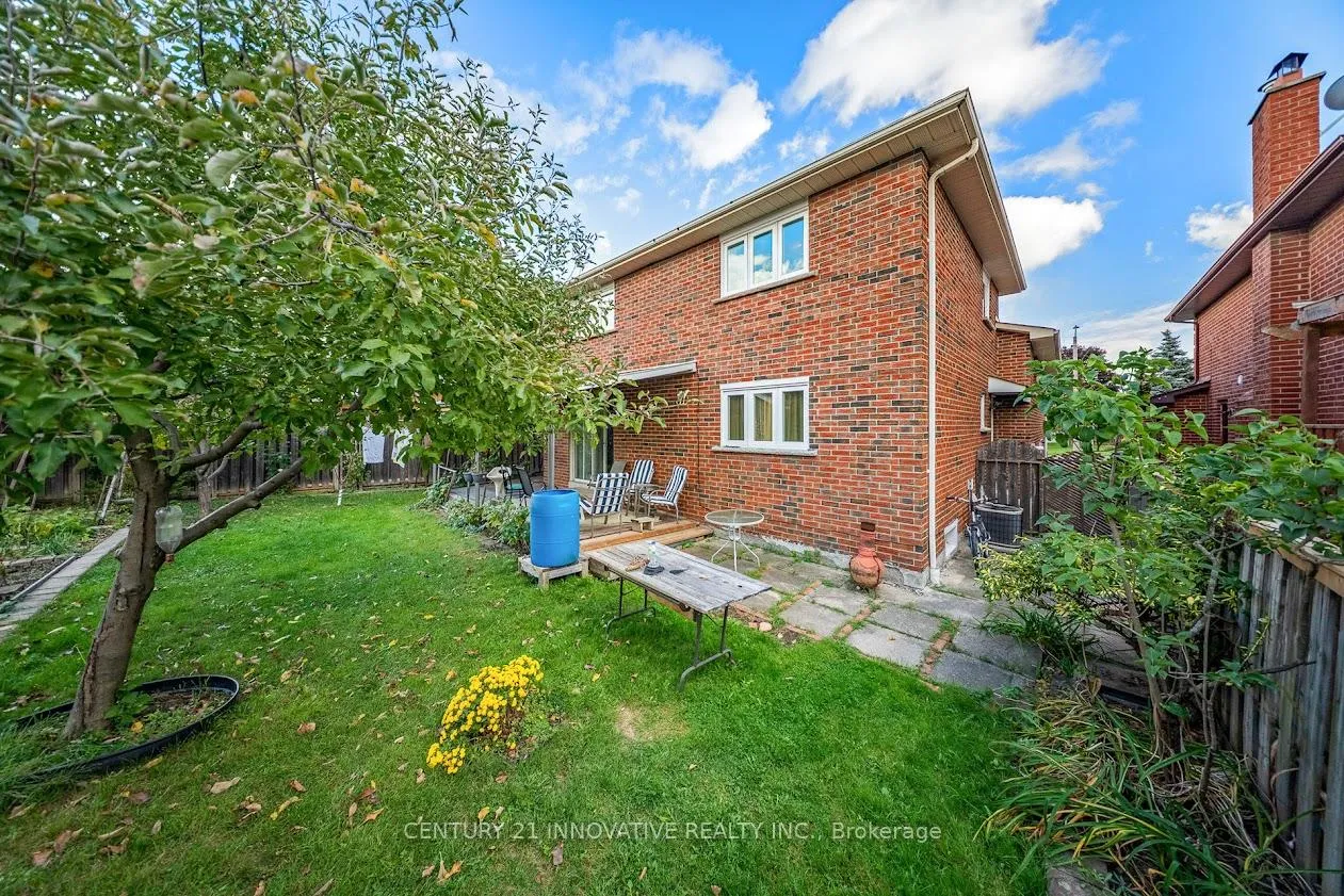 Photo 31 of 816 Willowbank Trail, Mississauga, Rathwood — HOMEH