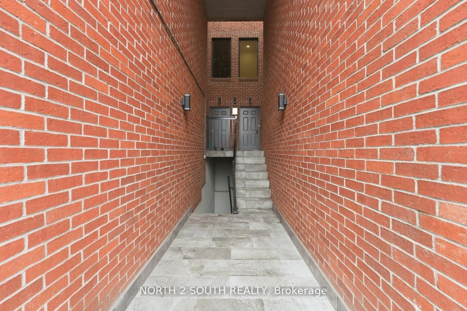Photo 7 of Unit TH 23, 100 Arbors Lane, Vaughan, West Woodbridge — HOMEH