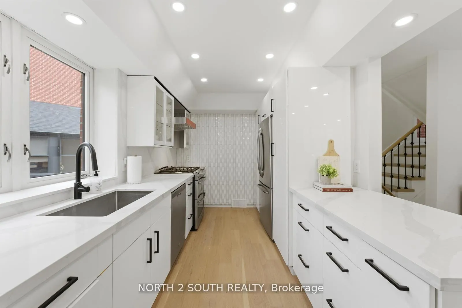 Photo 17 of Unit TH 23, 100 Arbors Lane, Vaughan, West Woodbridge — HOMEH
