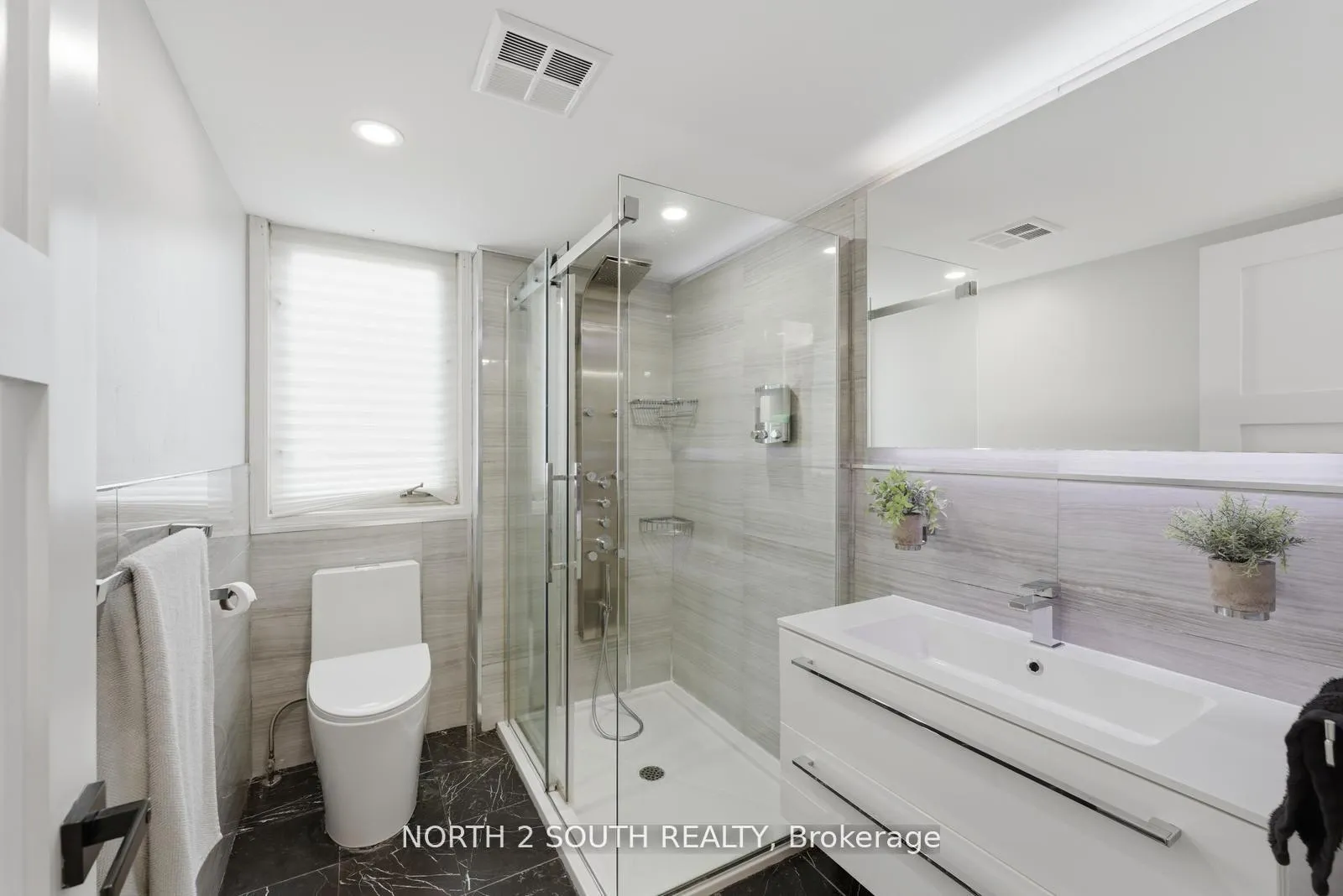 Photo 31 of Unit TH 23, 100 Arbors Lane, Vaughan, West Woodbridge — HOMEH