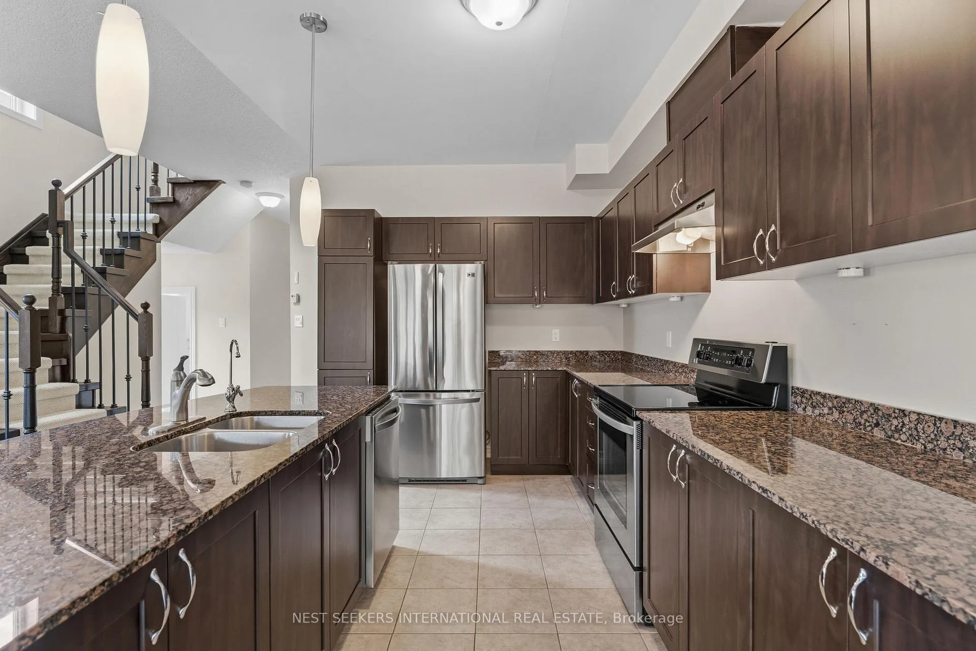 Photo 7 of Unit 11, 188 Coldwater Road, Orillia — HOMEH