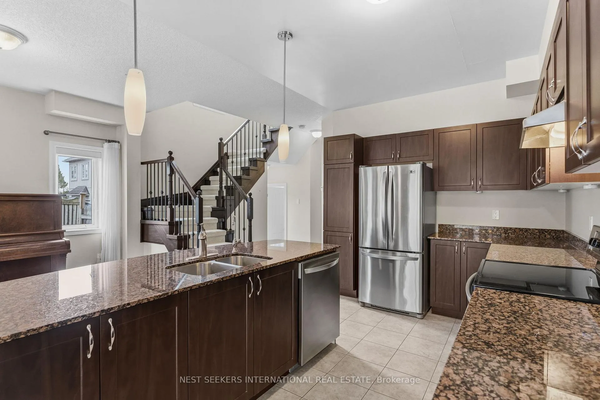 Photo 9 of Unit 11, 188 Coldwater Road, Orillia — HOMEH