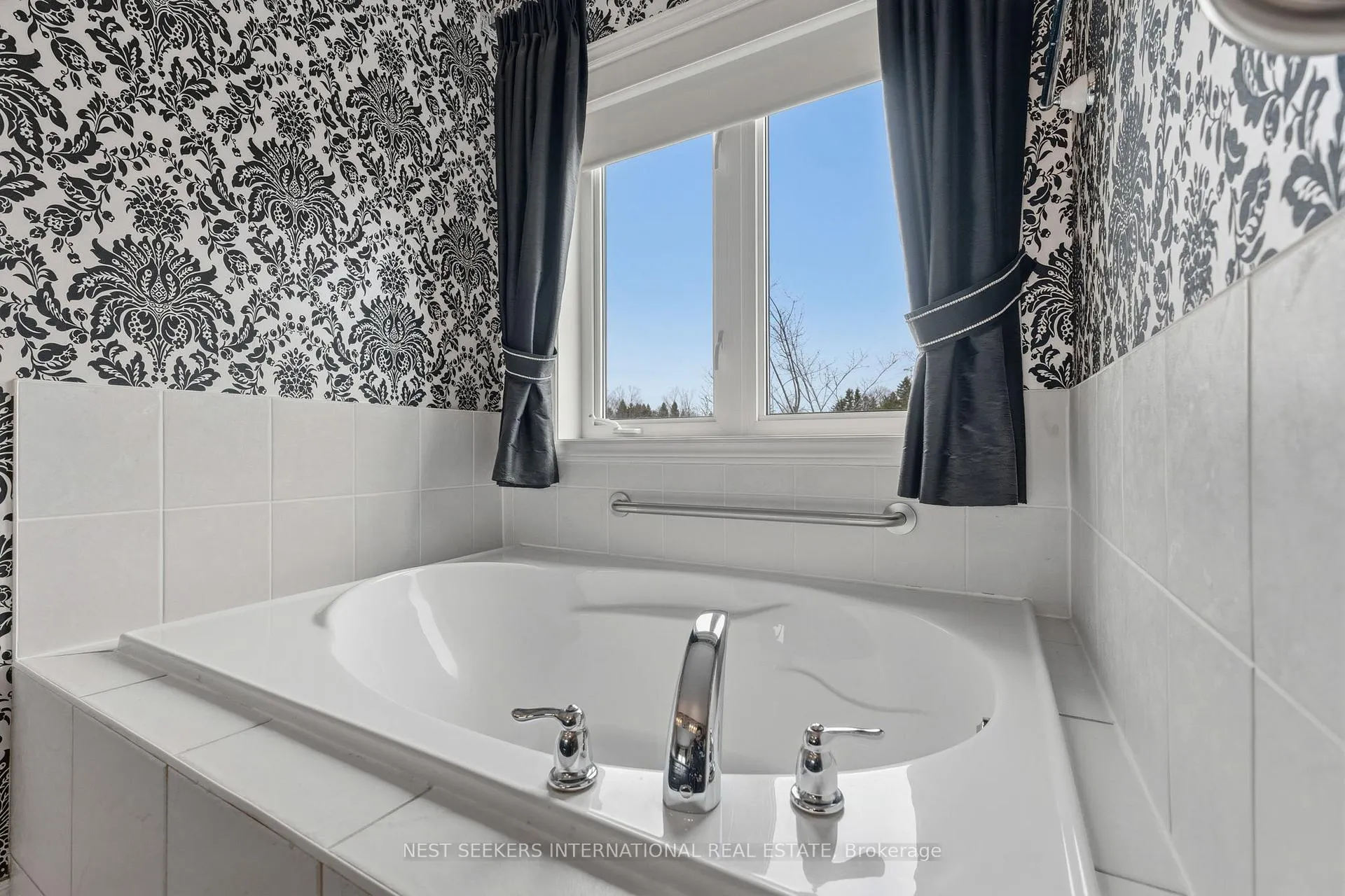Photo 38 of Unit 11, 188 Coldwater Road, Orillia — HOMEH