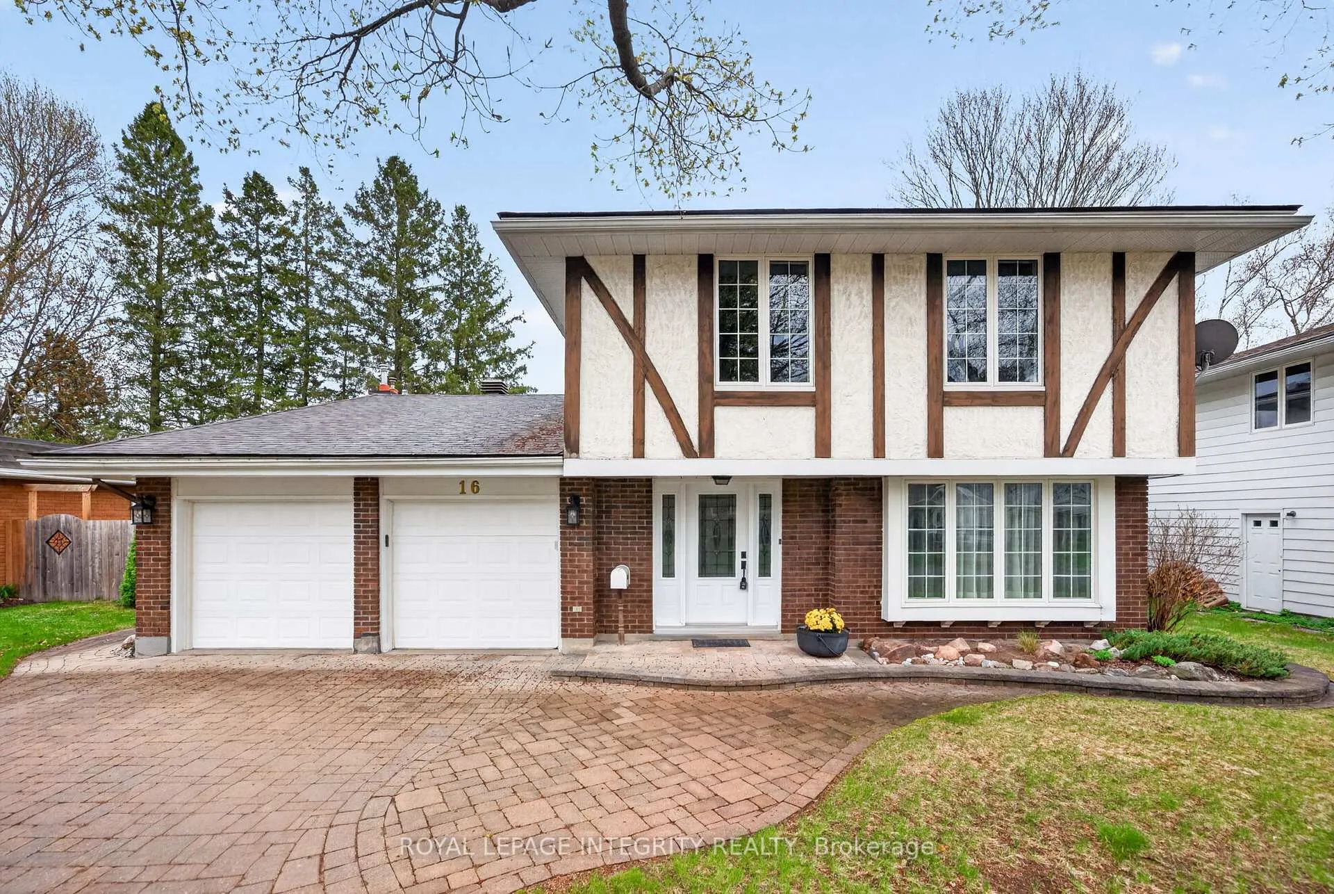 Photo 1 of 16 Ancona Crescent, Ottawa, Briargreen — HOMEH