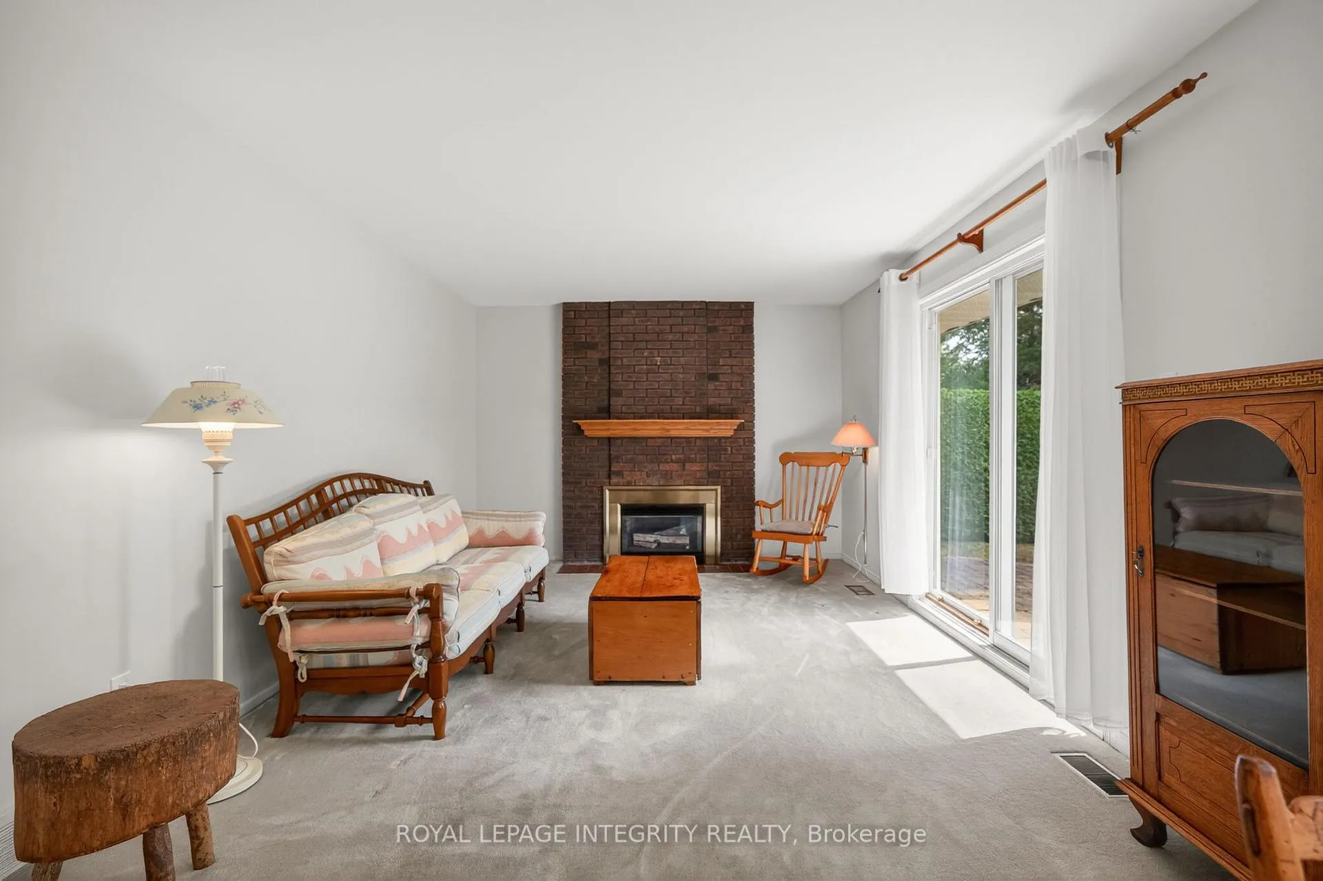 Photo 14 of 16 Ancona Crescent, Ottawa, Briargreen — HOMEH