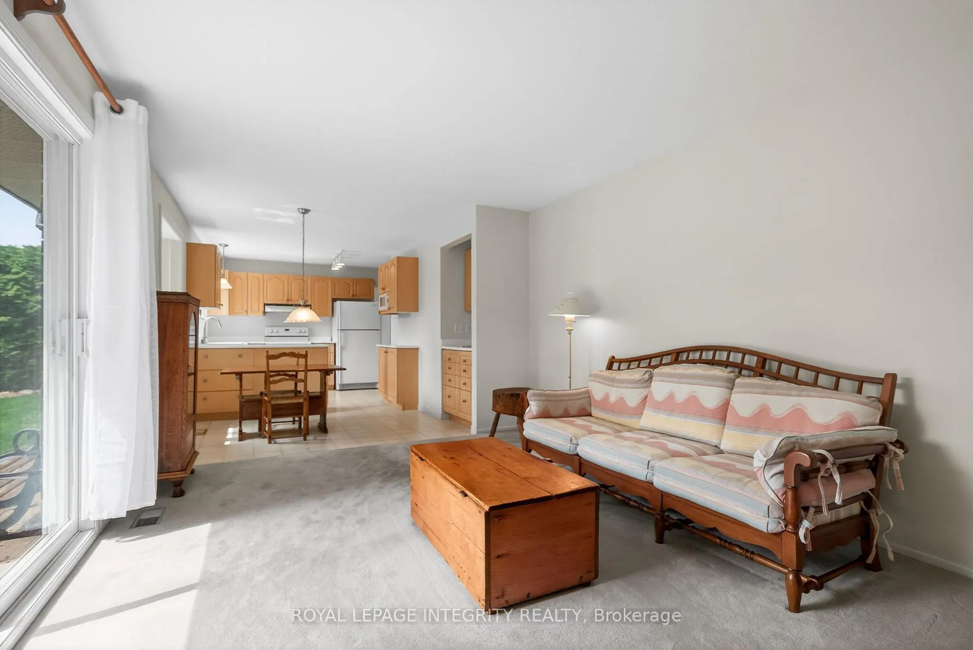 Photo 15 of 16 Ancona Crescent, Ottawa, Briargreen — HOMEH