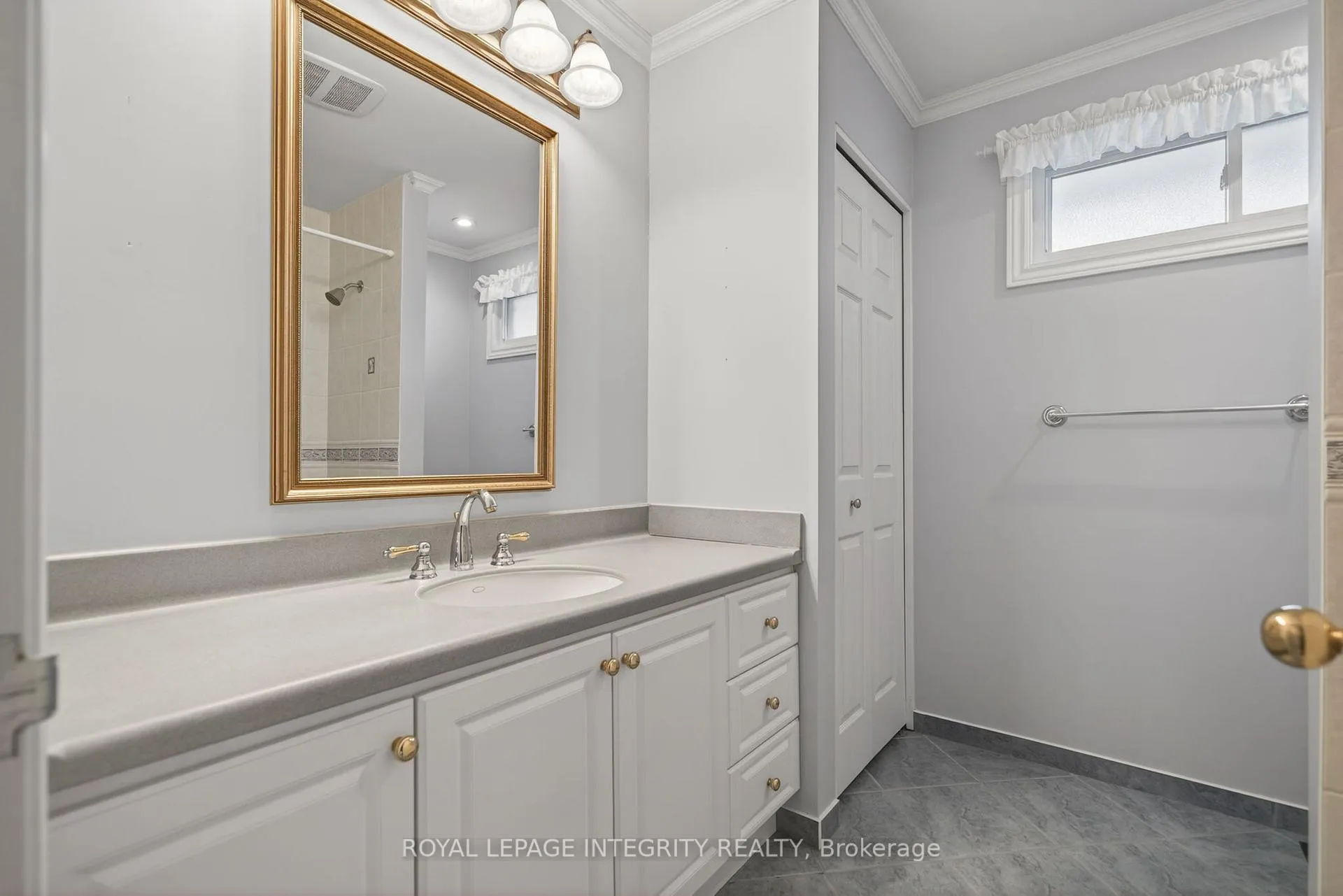 Photo 29 of 16 Ancona Crescent, Ottawa, Briargreen — HOMEH