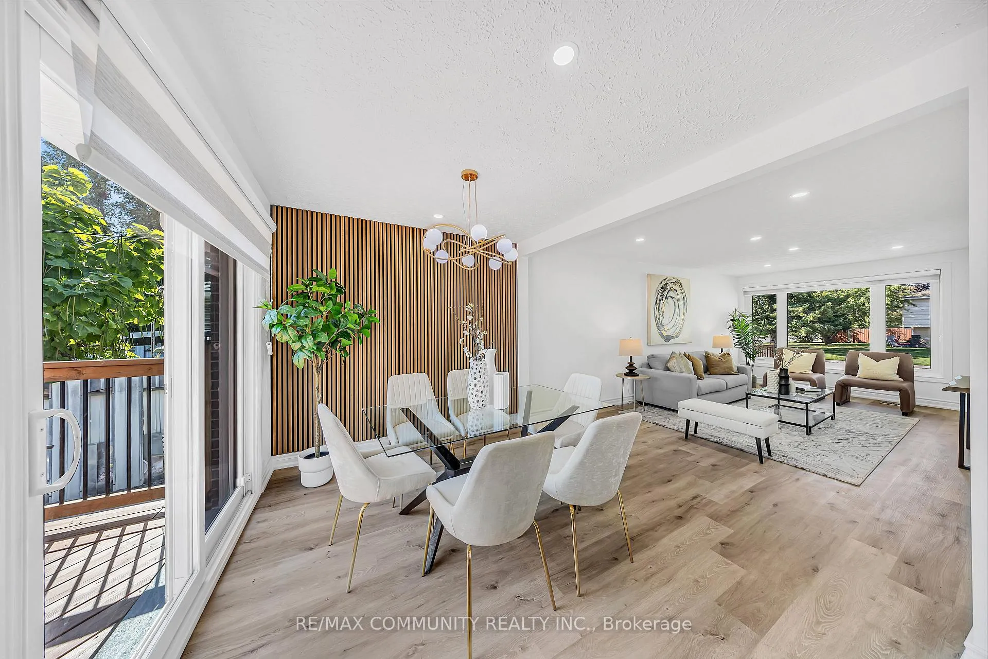 Photo 4 of 733 Lublin Avenue, Pickering, Bay Ridges — HOMEH