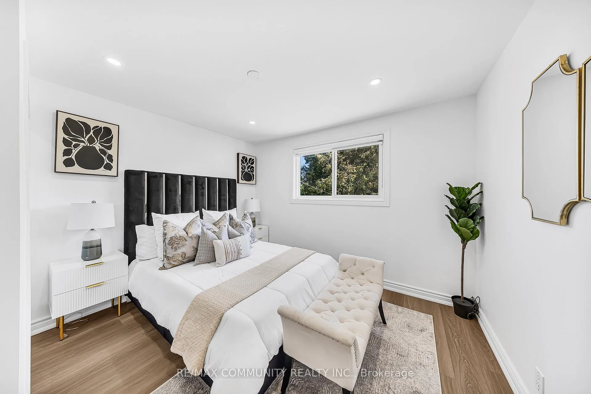 Photo 7 of 733 Lublin Avenue, Pickering, Bay Ridges — HOMEH